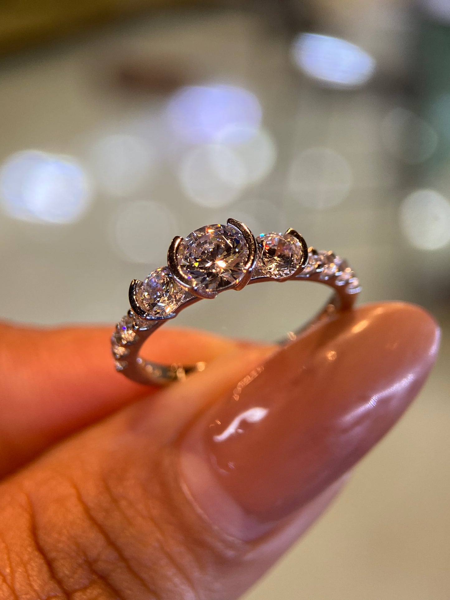 Anillo de compromiso en oro