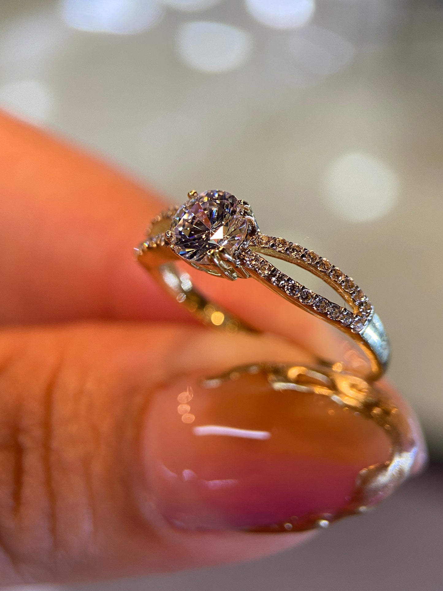 Anillo de compromiso en oro