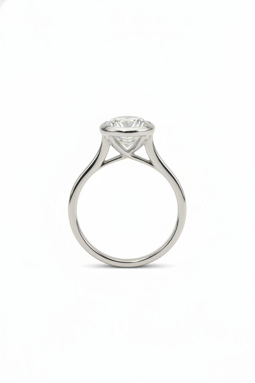 Anillo Anya en oro corte oval 3.00 ct