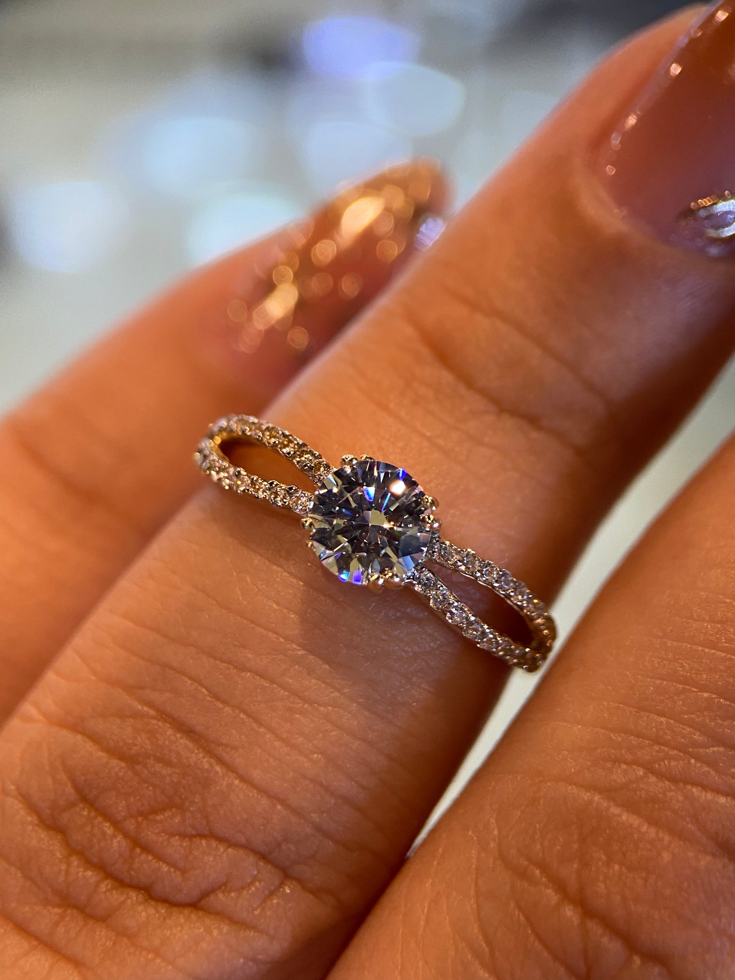 Anillo de compromiso en oro