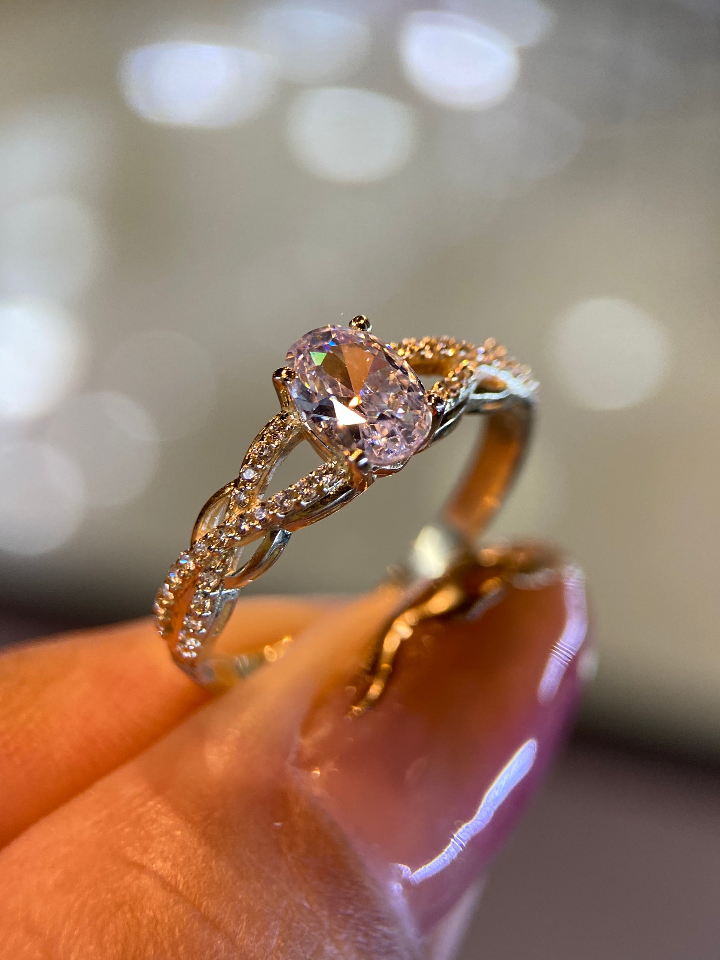 Anillo de compromiso en oro