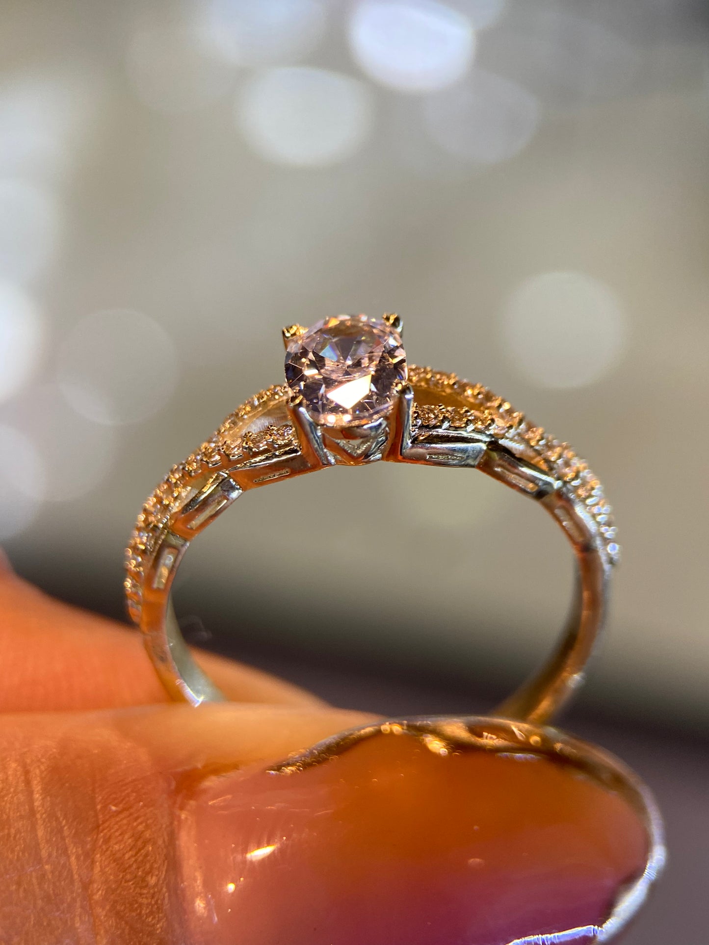 Anillo de compromiso en oro