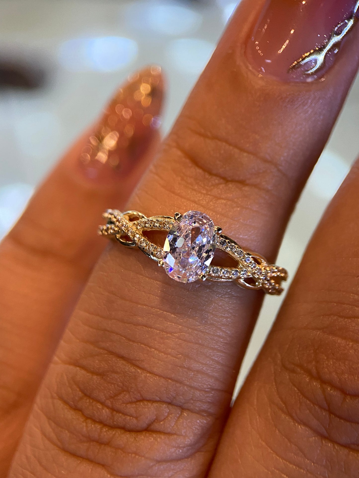 Anillo de compromiso en oro