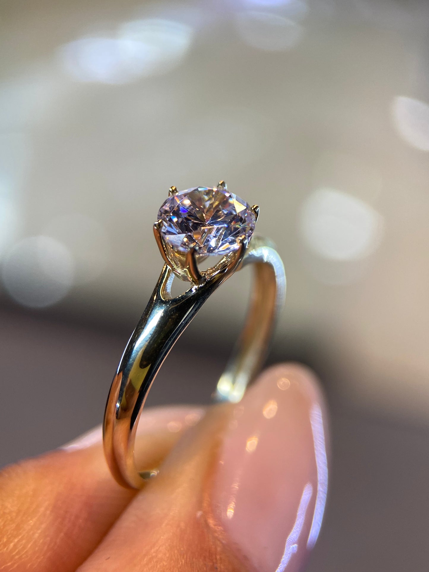 Anillo de compromiso en oro