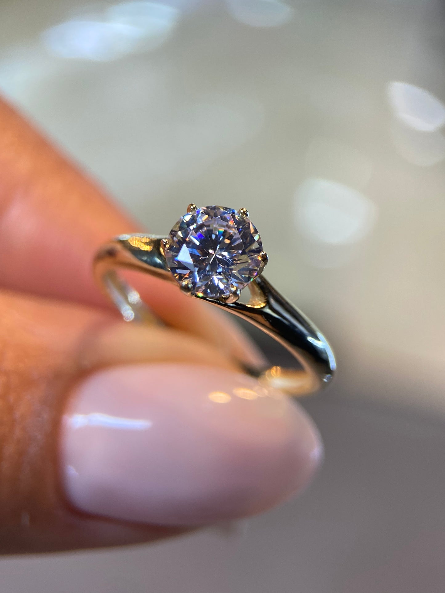 Anillo de compromiso en oro