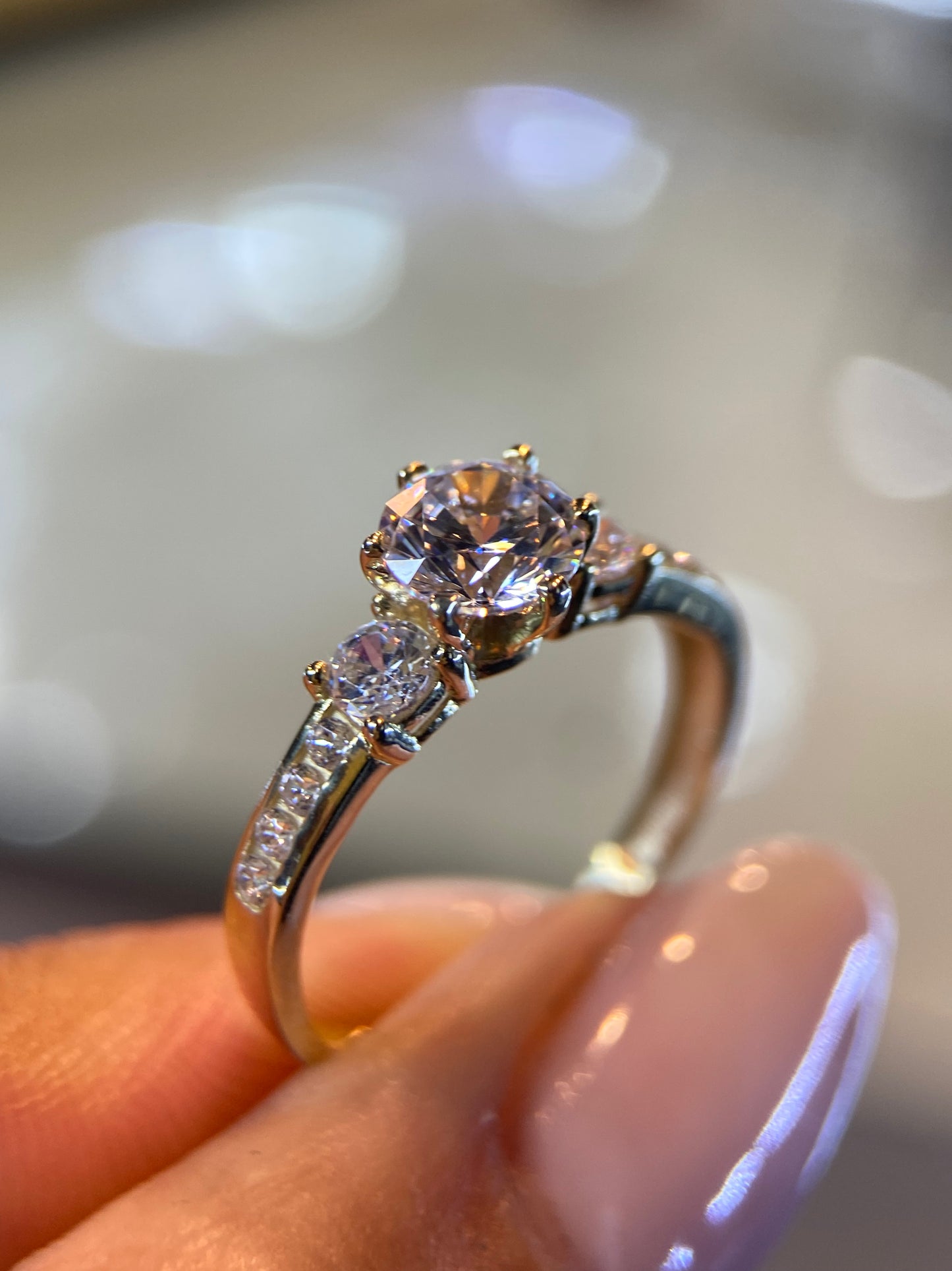 Anillo de compromiso en oro