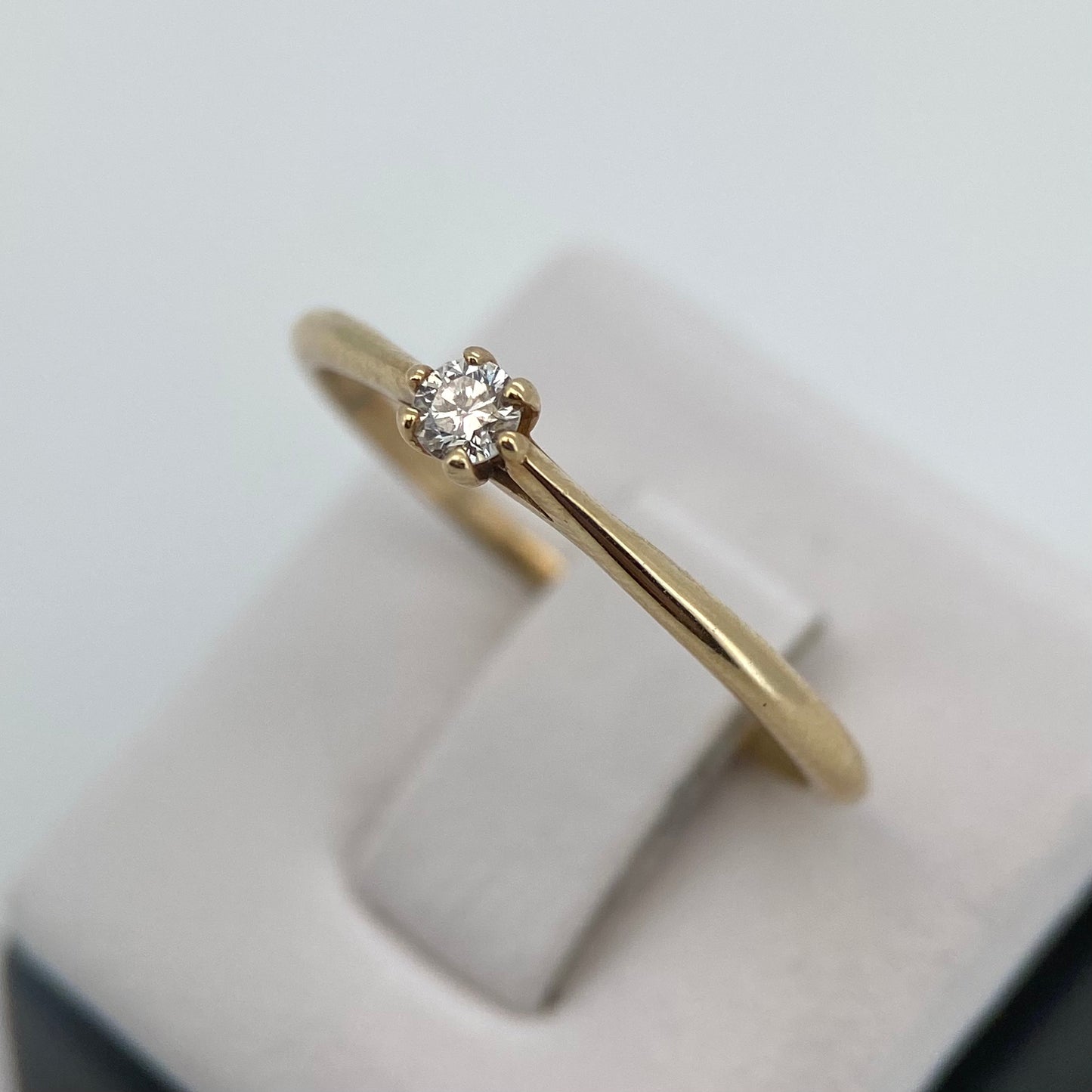 Anillo de compromiso en oro