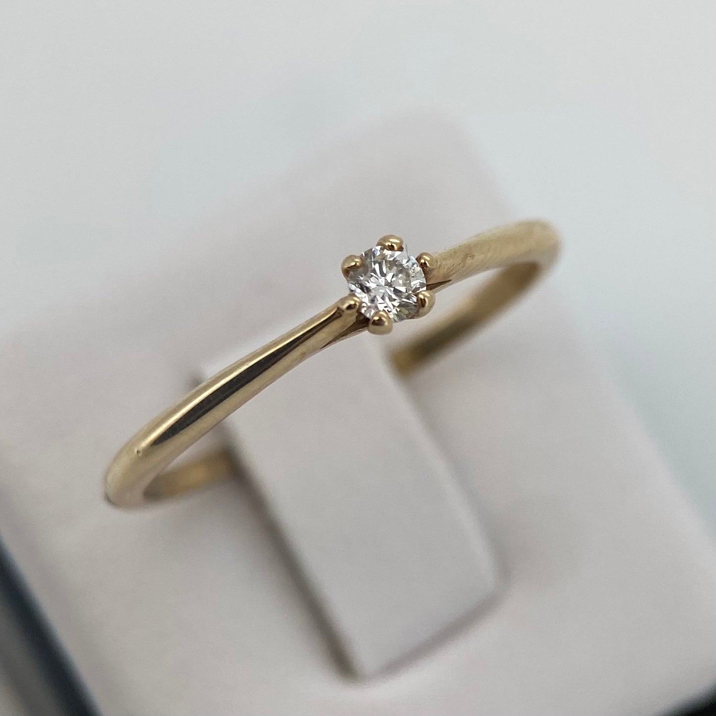 Anillo de compromiso en oro
