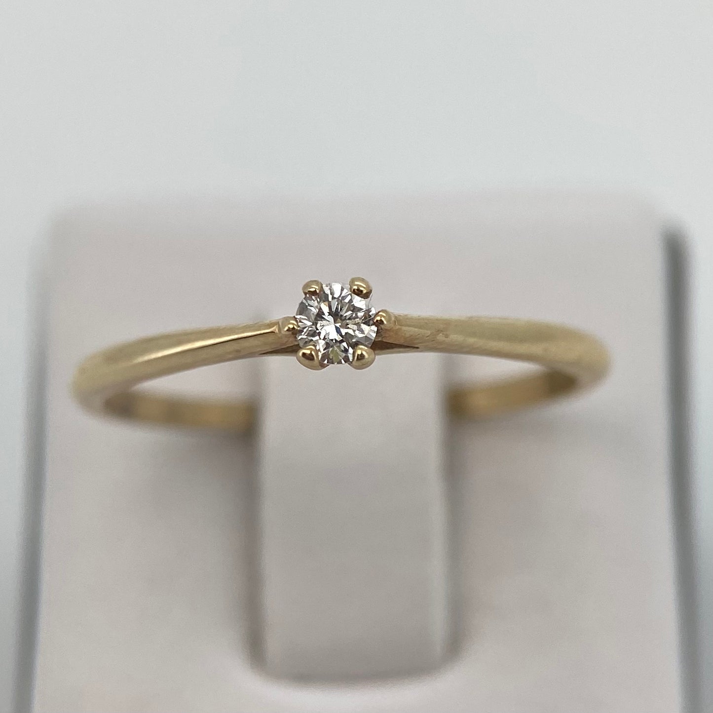 Anillo de compromiso en oro