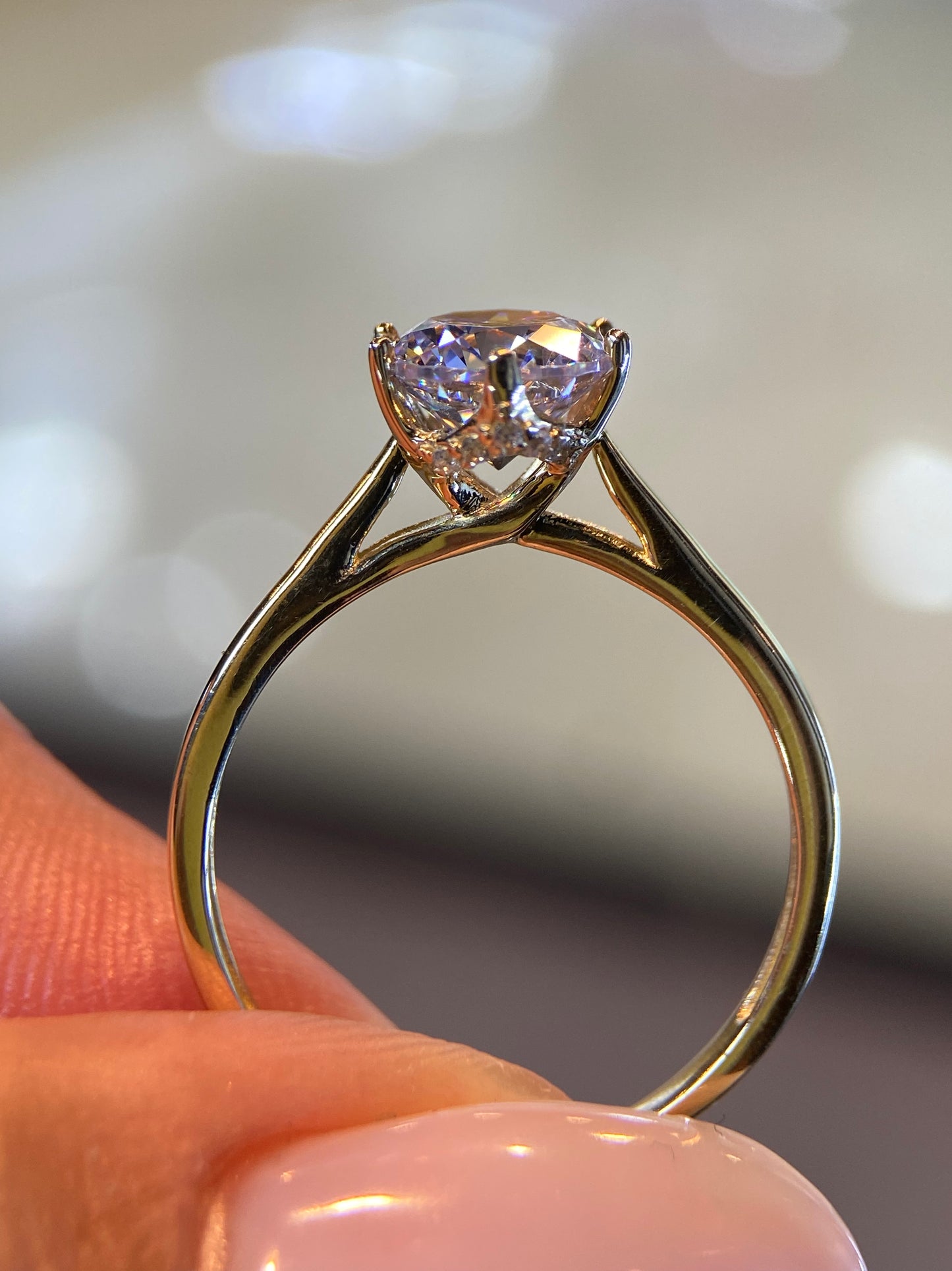 Anillo de compromiso en oro