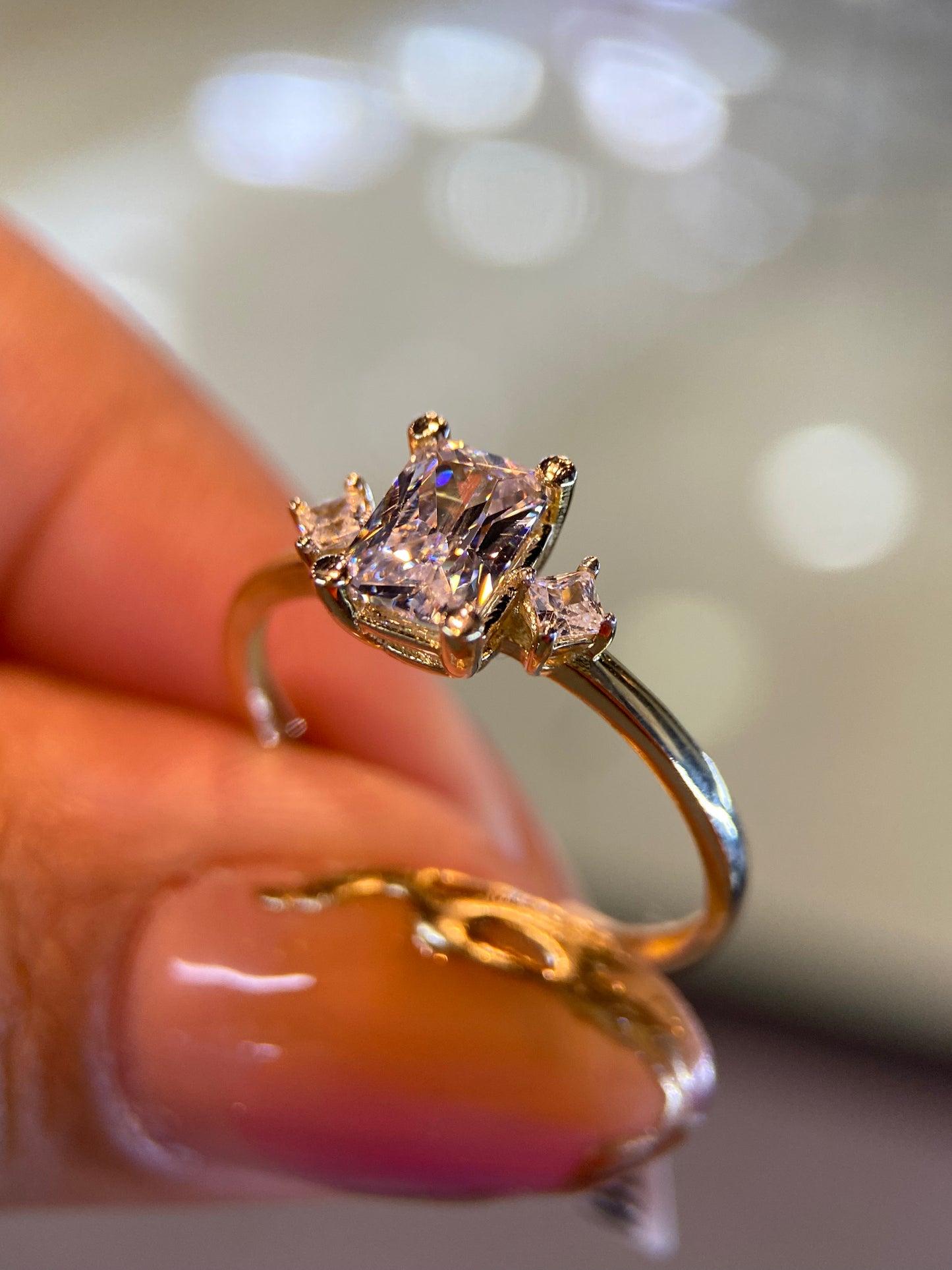Anillo de compromiso en oro