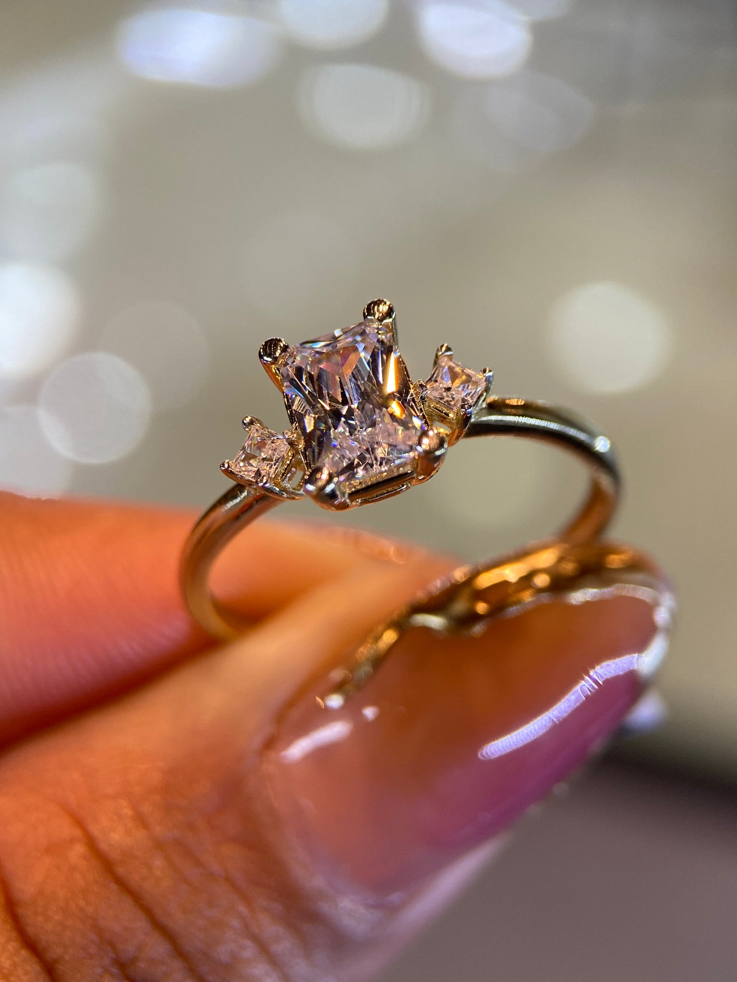 Anillo de compromiso en oro