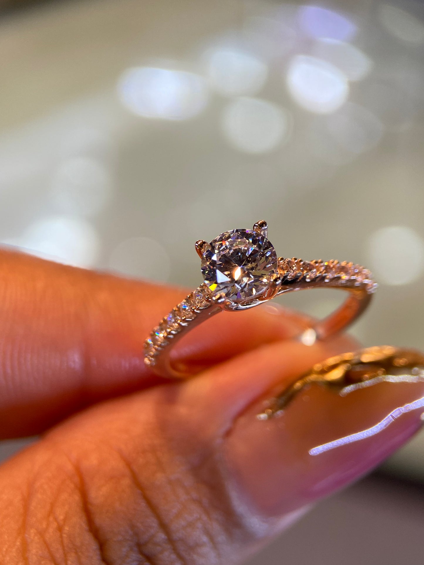 Anillo de compromiso en oro