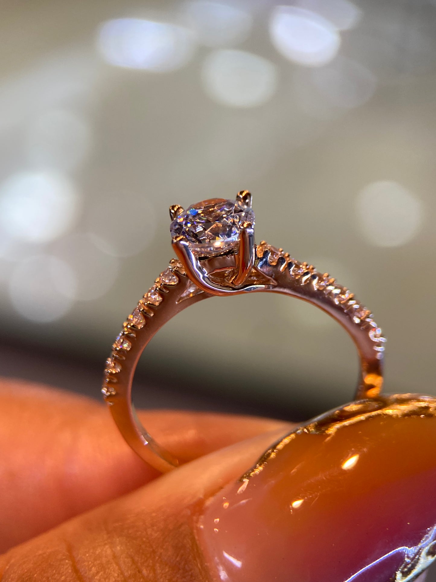 Anillo de compromiso en oro