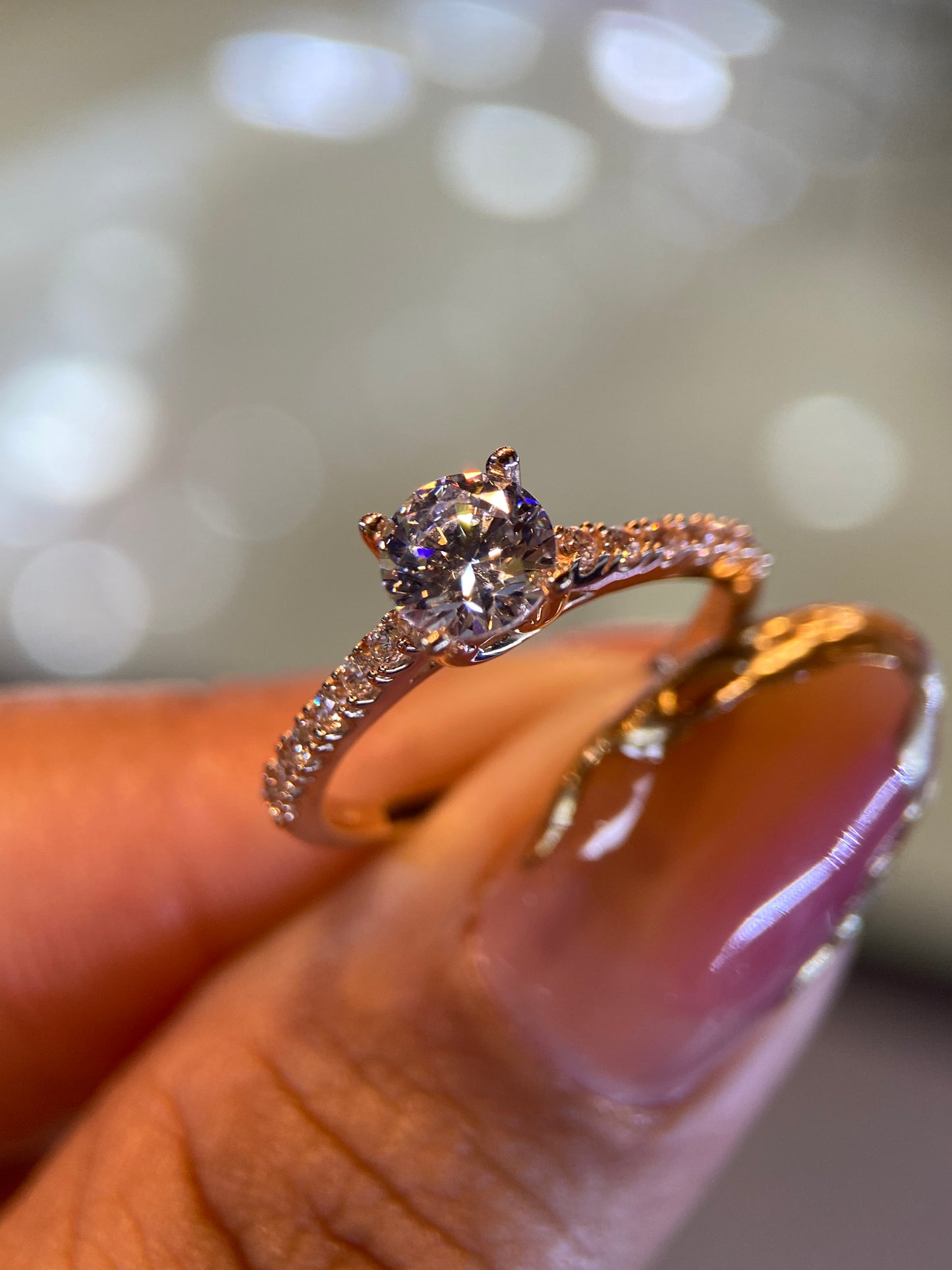 Anillo de compromiso en oro