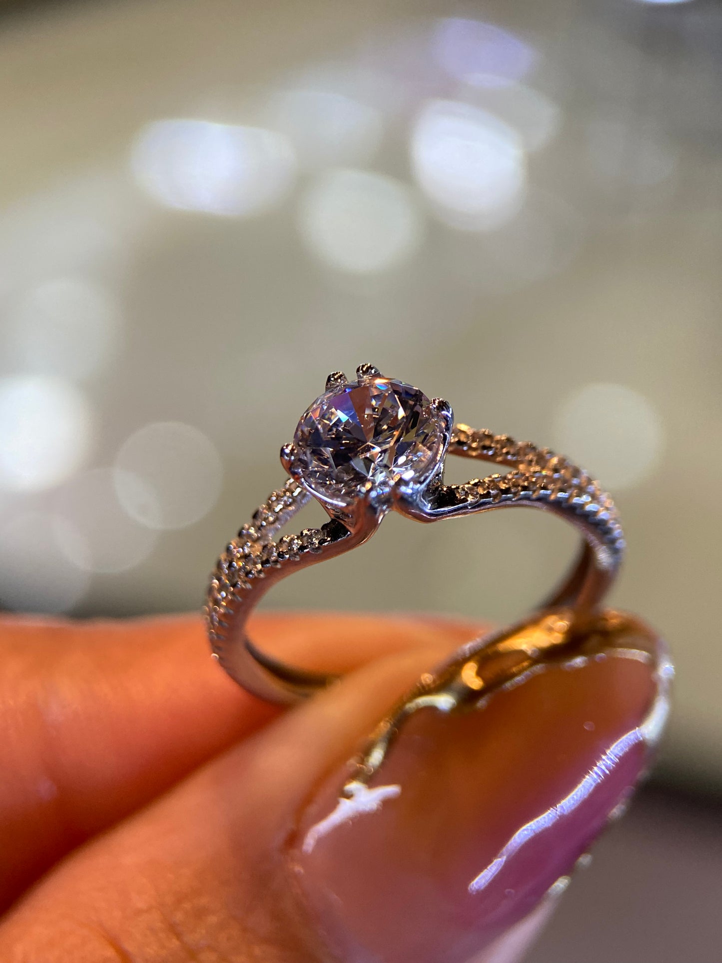 Anillo de compromiso en oro