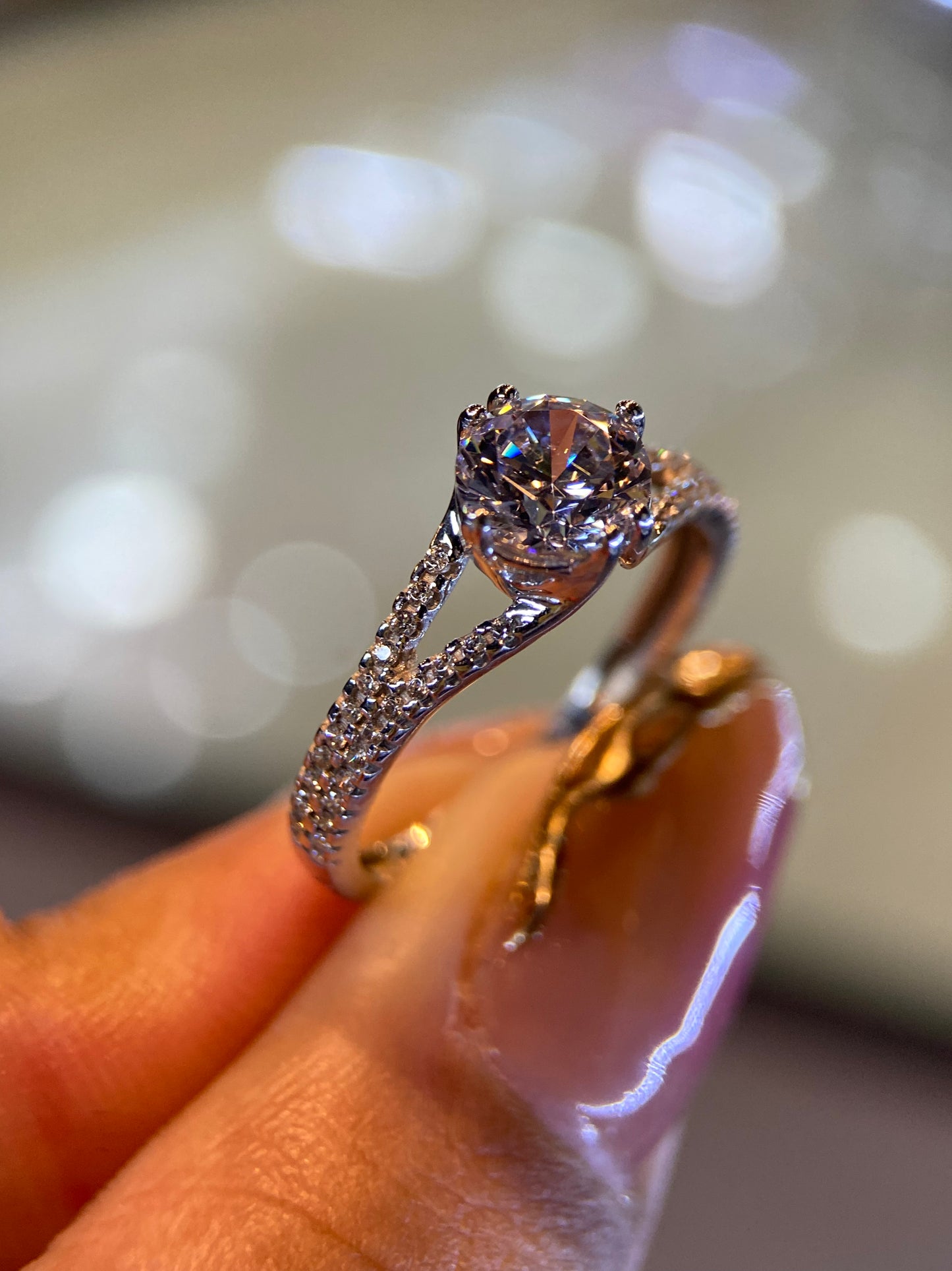 Anillo de compromiso en oro