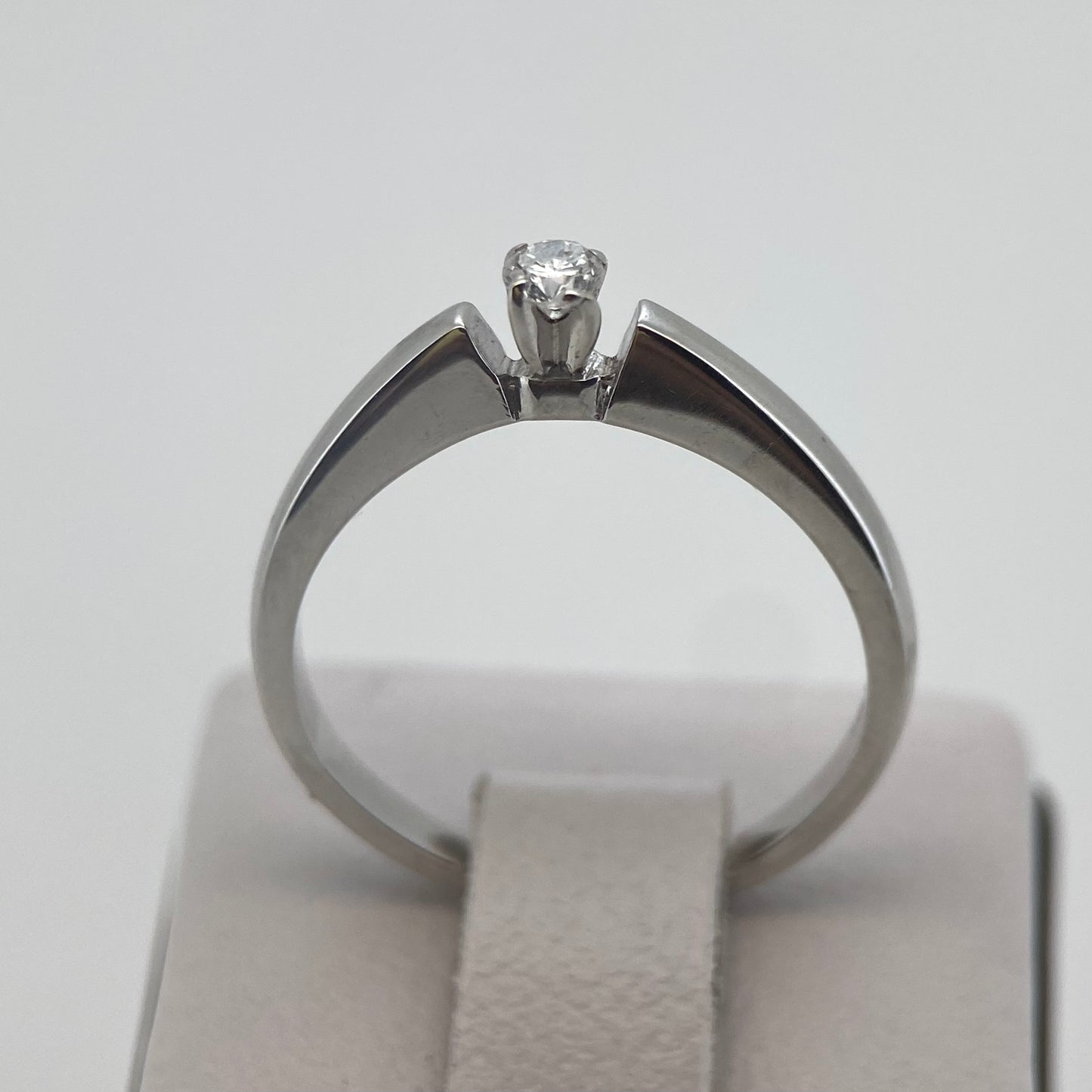 Anillo de compromiso en oro