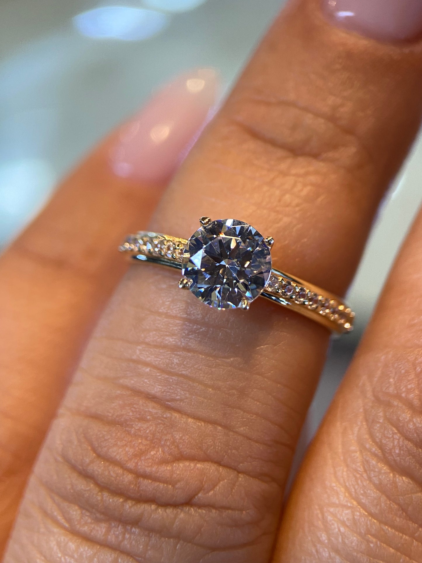 Anillo de compromiso en oro