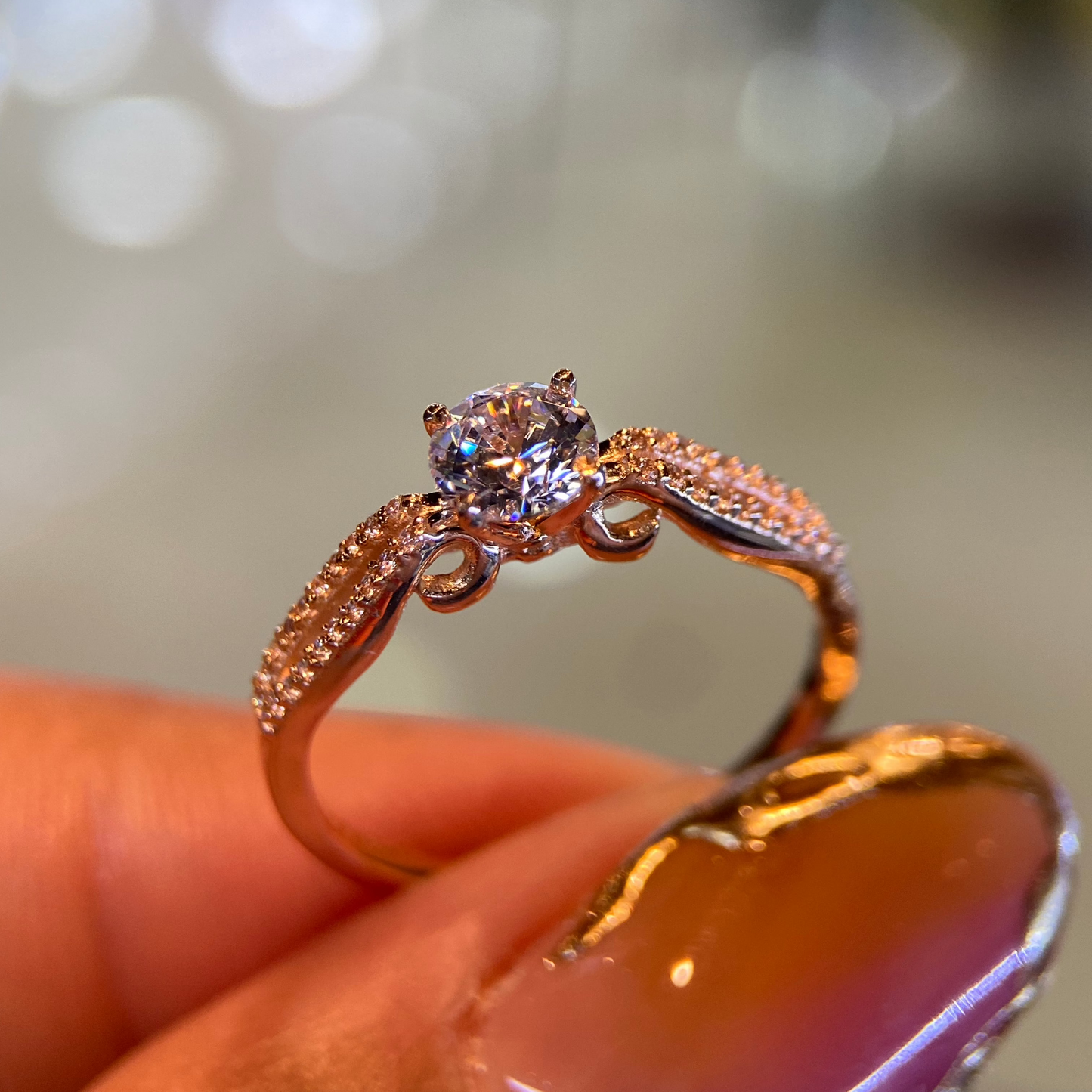 Anillo de compromiso en oro