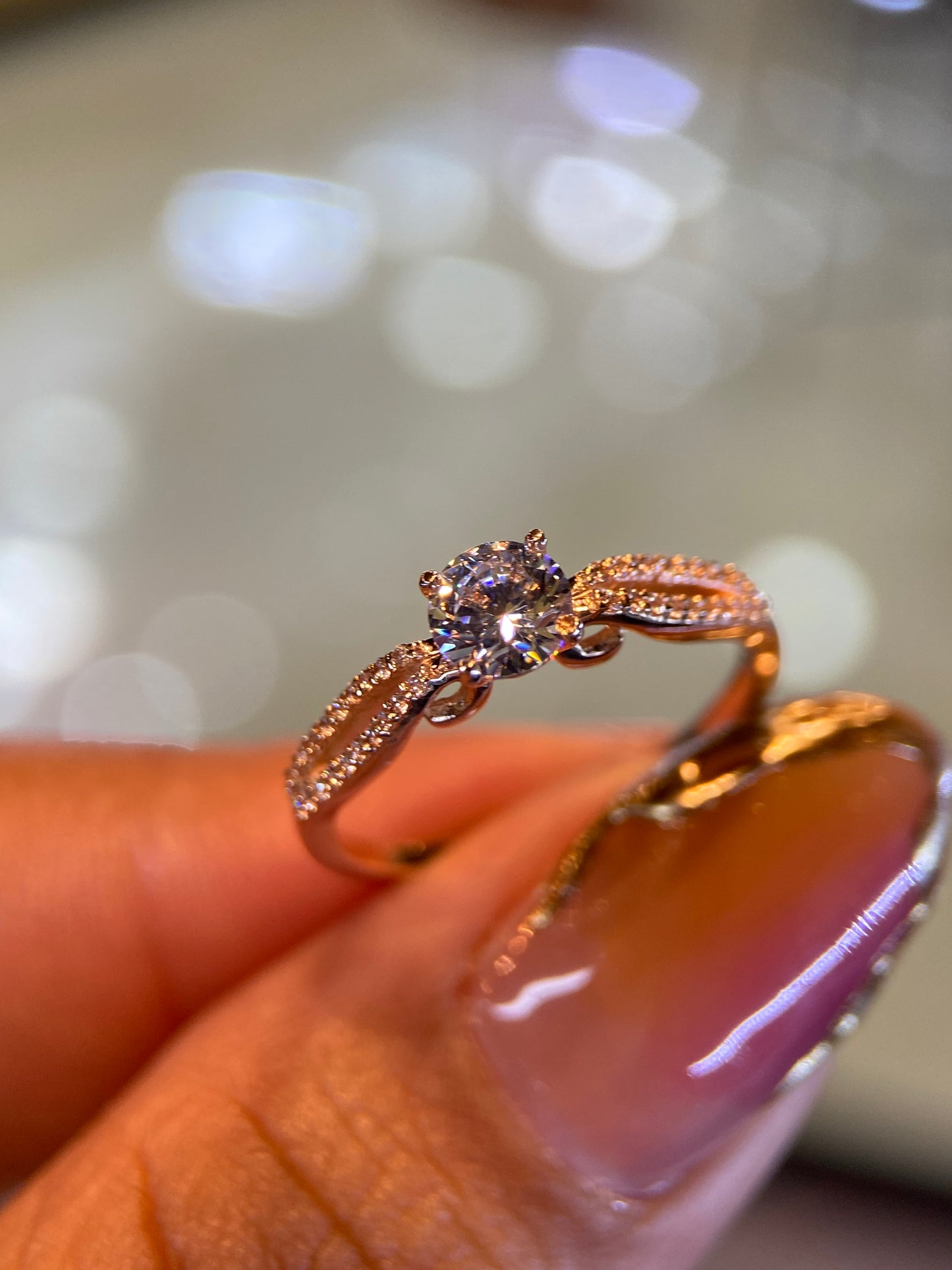 Anillo de compromiso en oro