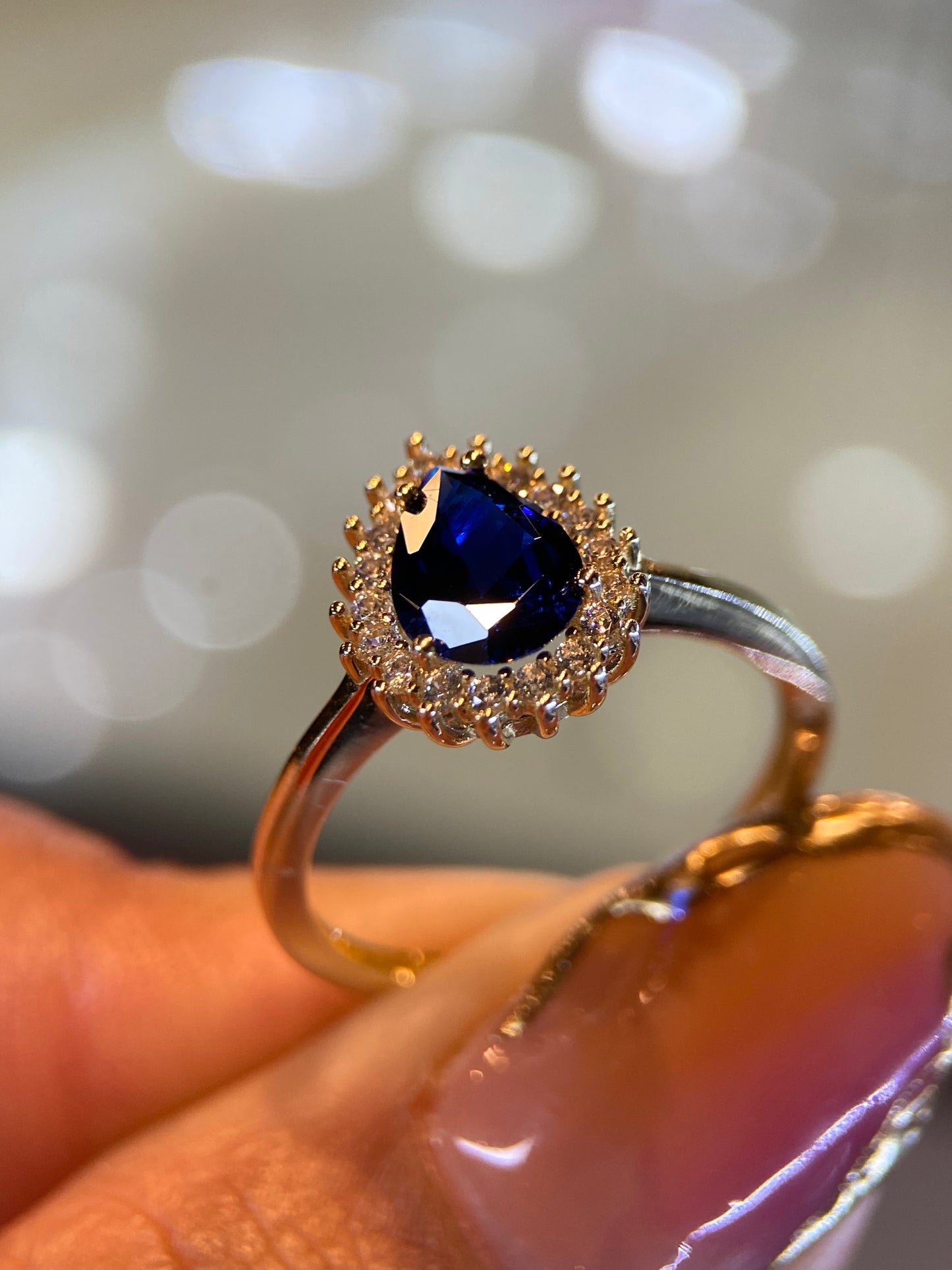 Anillo de compromiso en oro