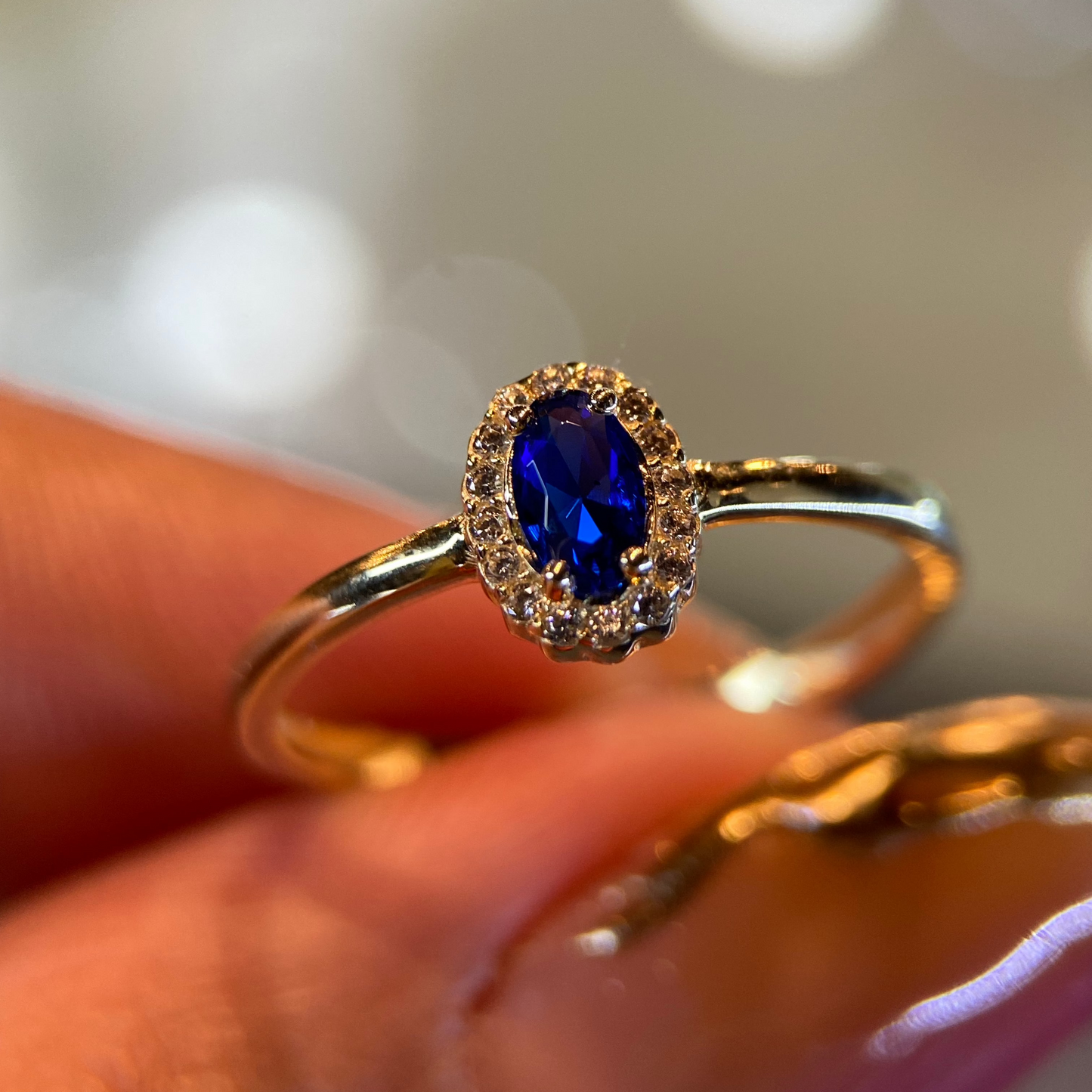 Anillo de compromiso en oro