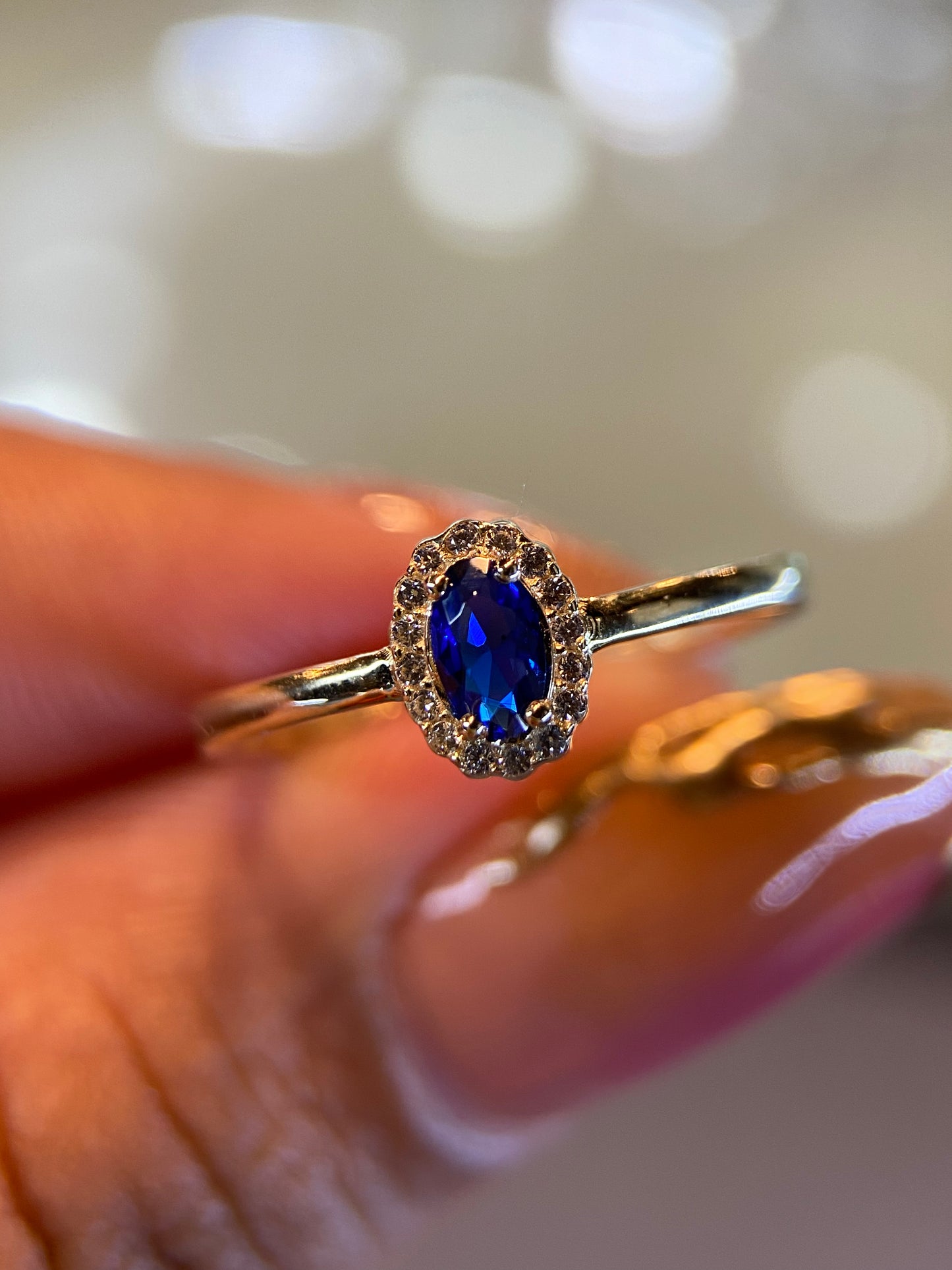 Anillo de compromiso en oro