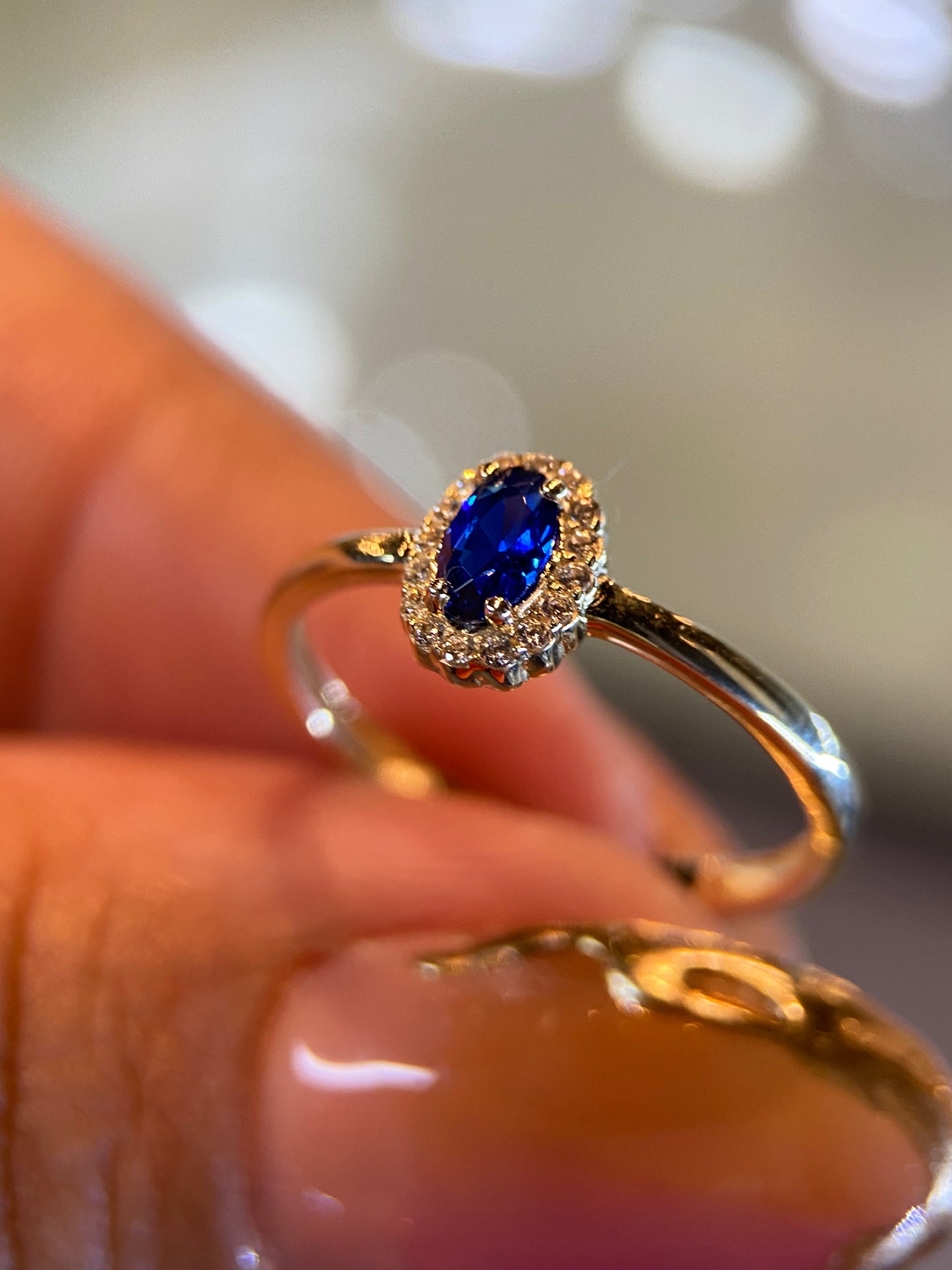 Anillo de compromiso en oro