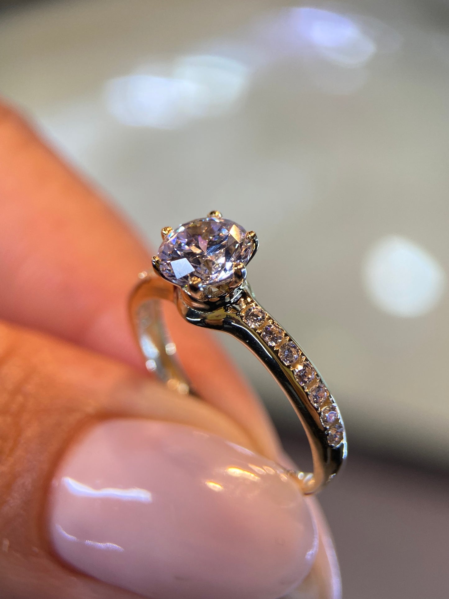 Anillo de compromiso en oro
