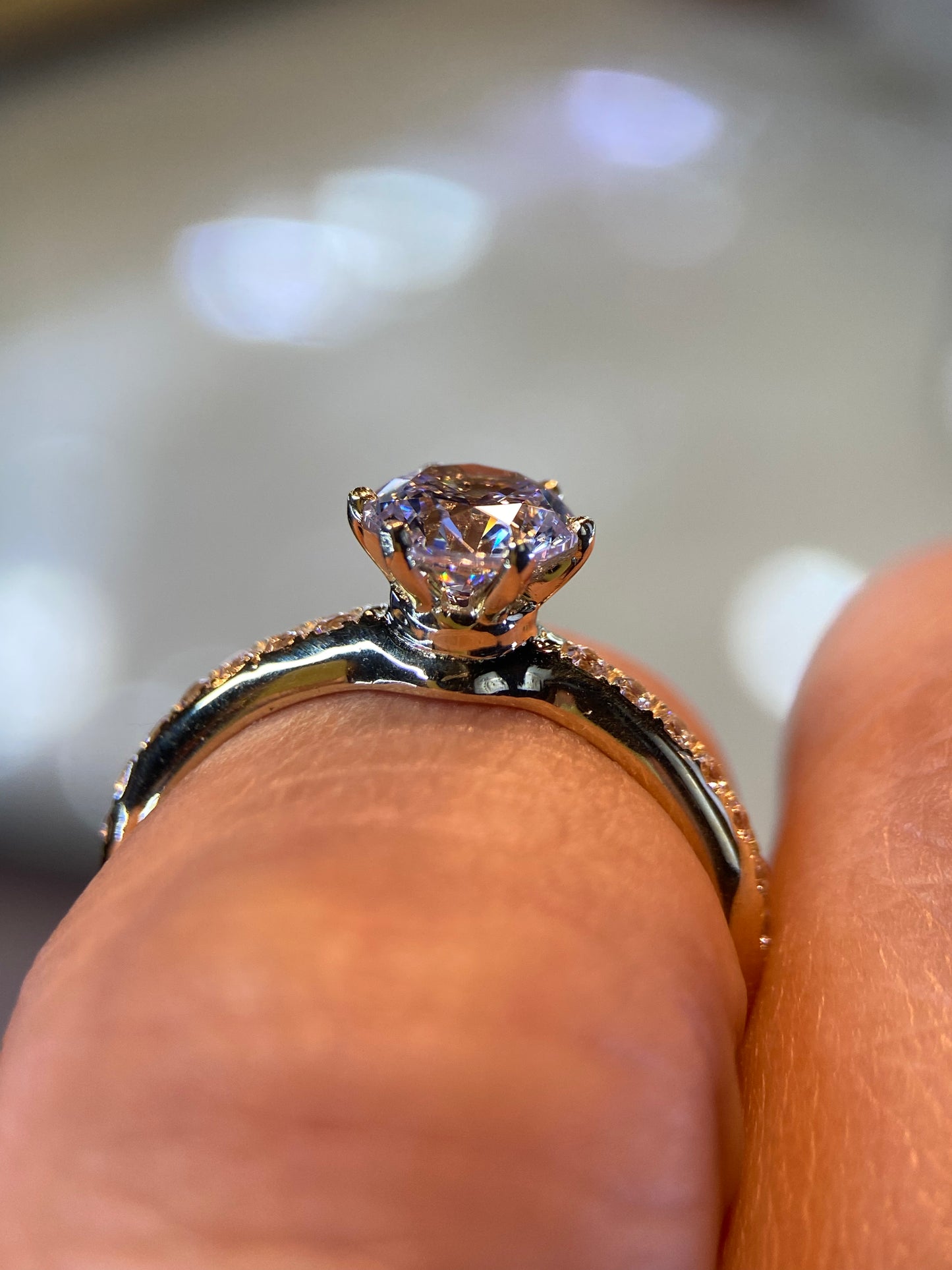 Anillo de compromiso en oro