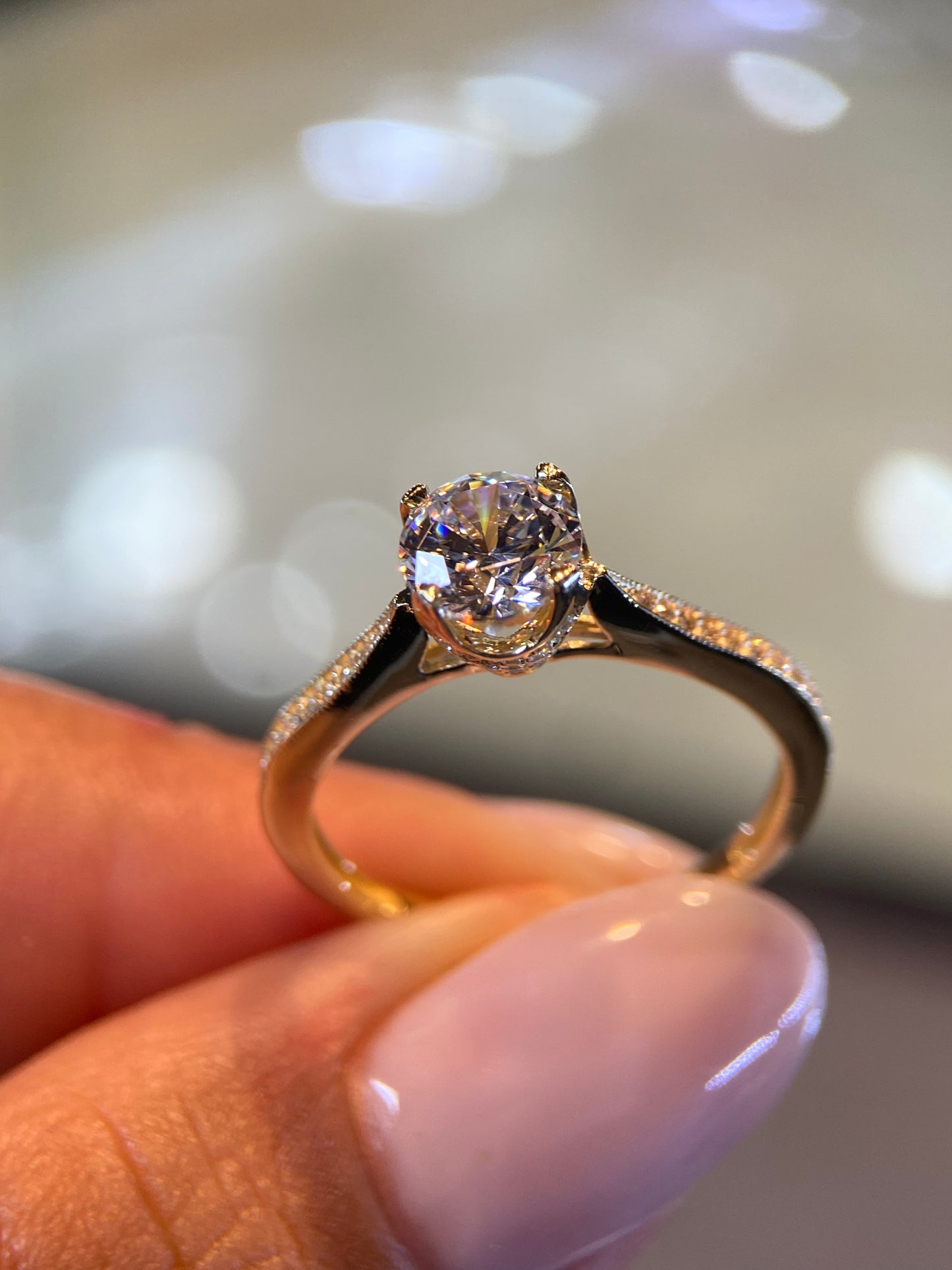 Anillo de compromiso en oro