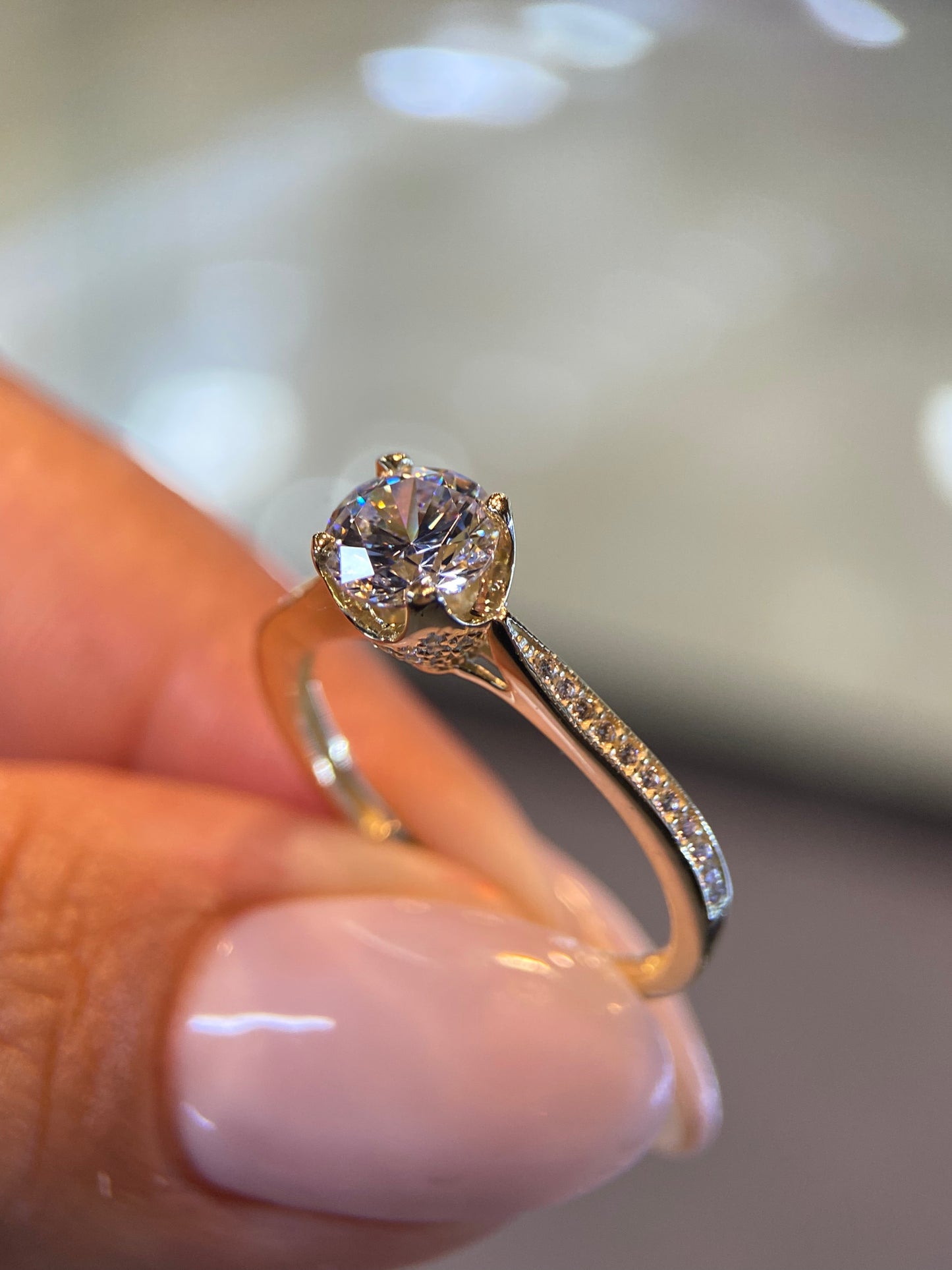 Anillo de compromiso en oro
