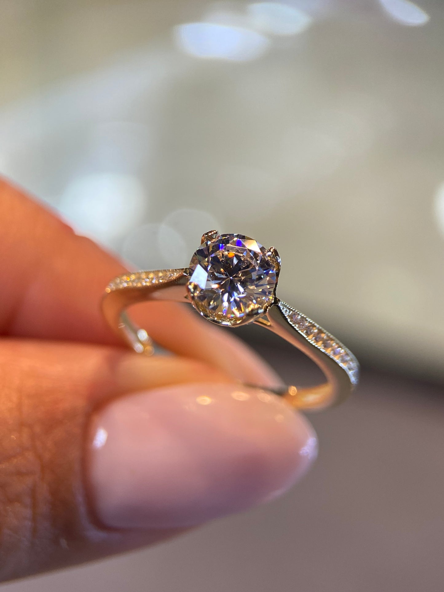 Anillo de compromiso en oro