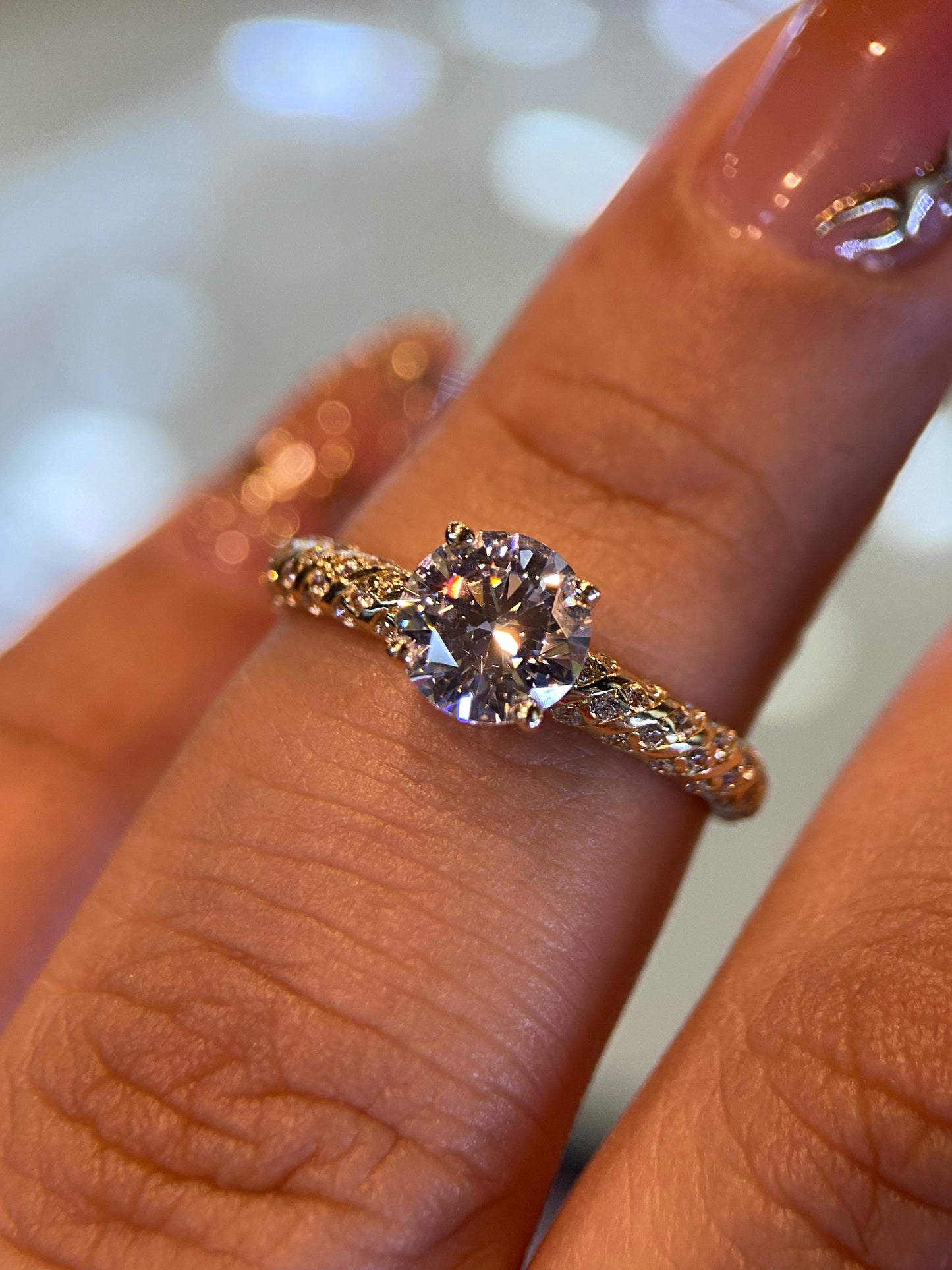 Anillo de compromiso en oro