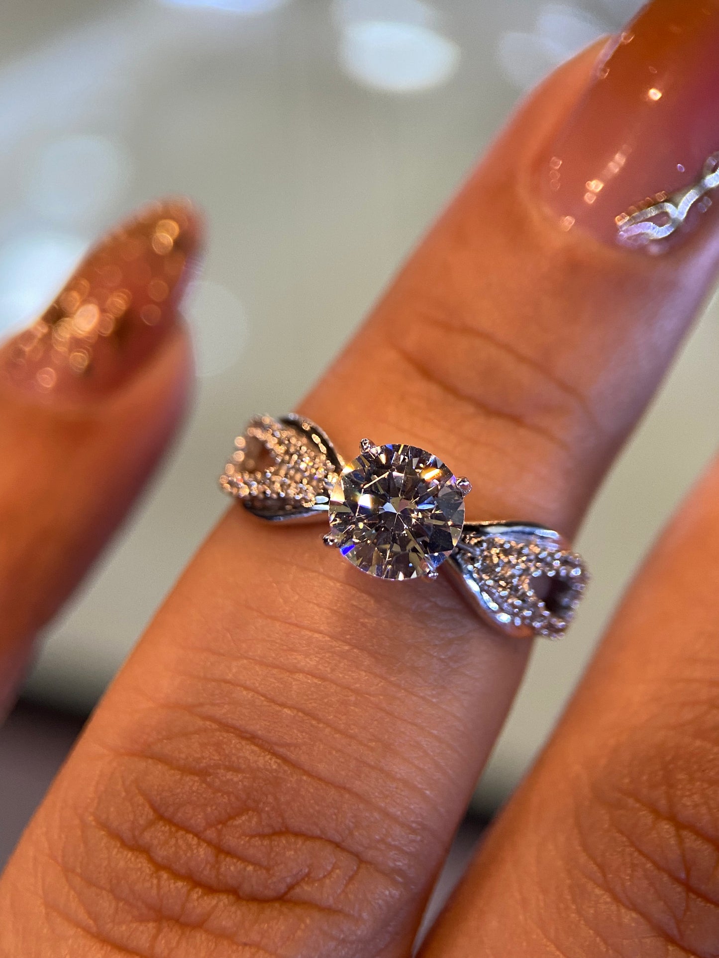 Anillo de compromiso en oro