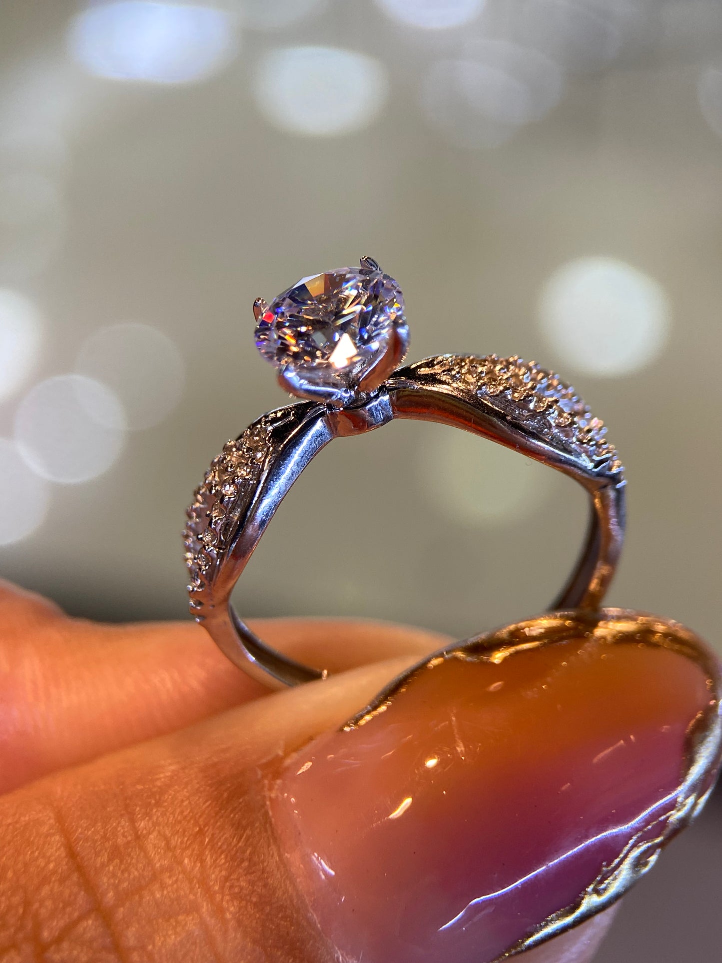 Anillo de compromiso en oro