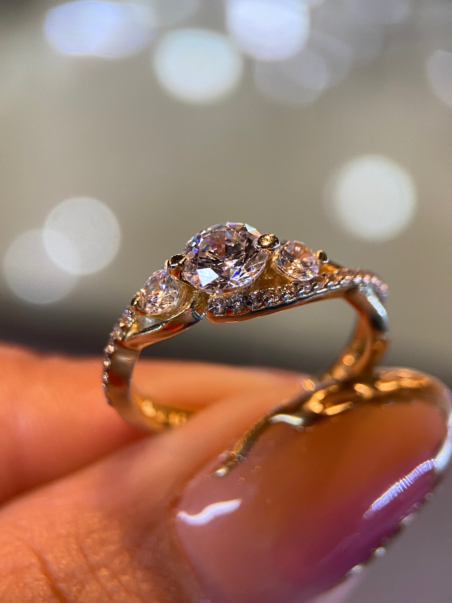 Anillo de compromiso en oro