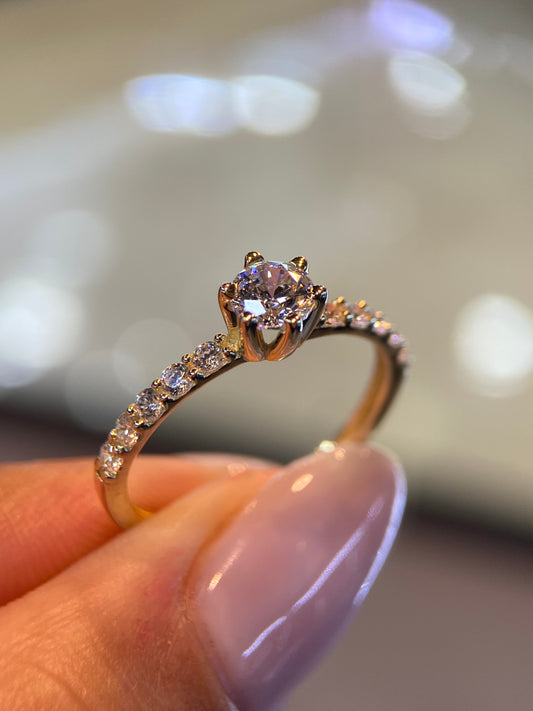 Anillo Mod. 15517 en Oro