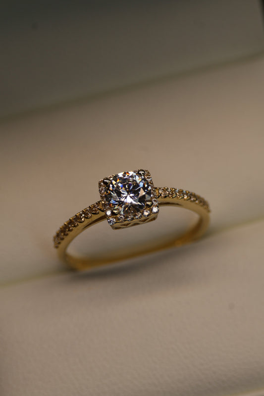 Anillo en Oro Amarillo 10k con Circonia  Mod. 15922