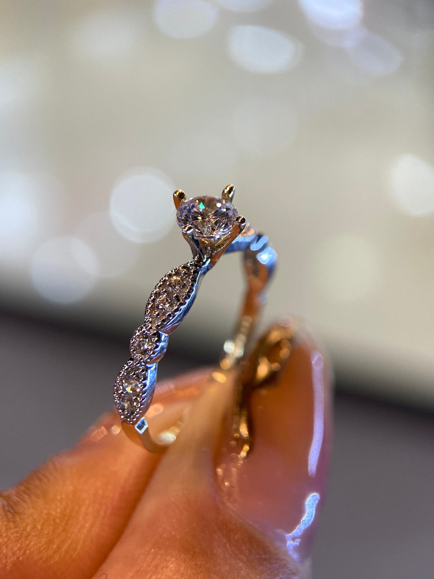 Anillo de compromiso en oro