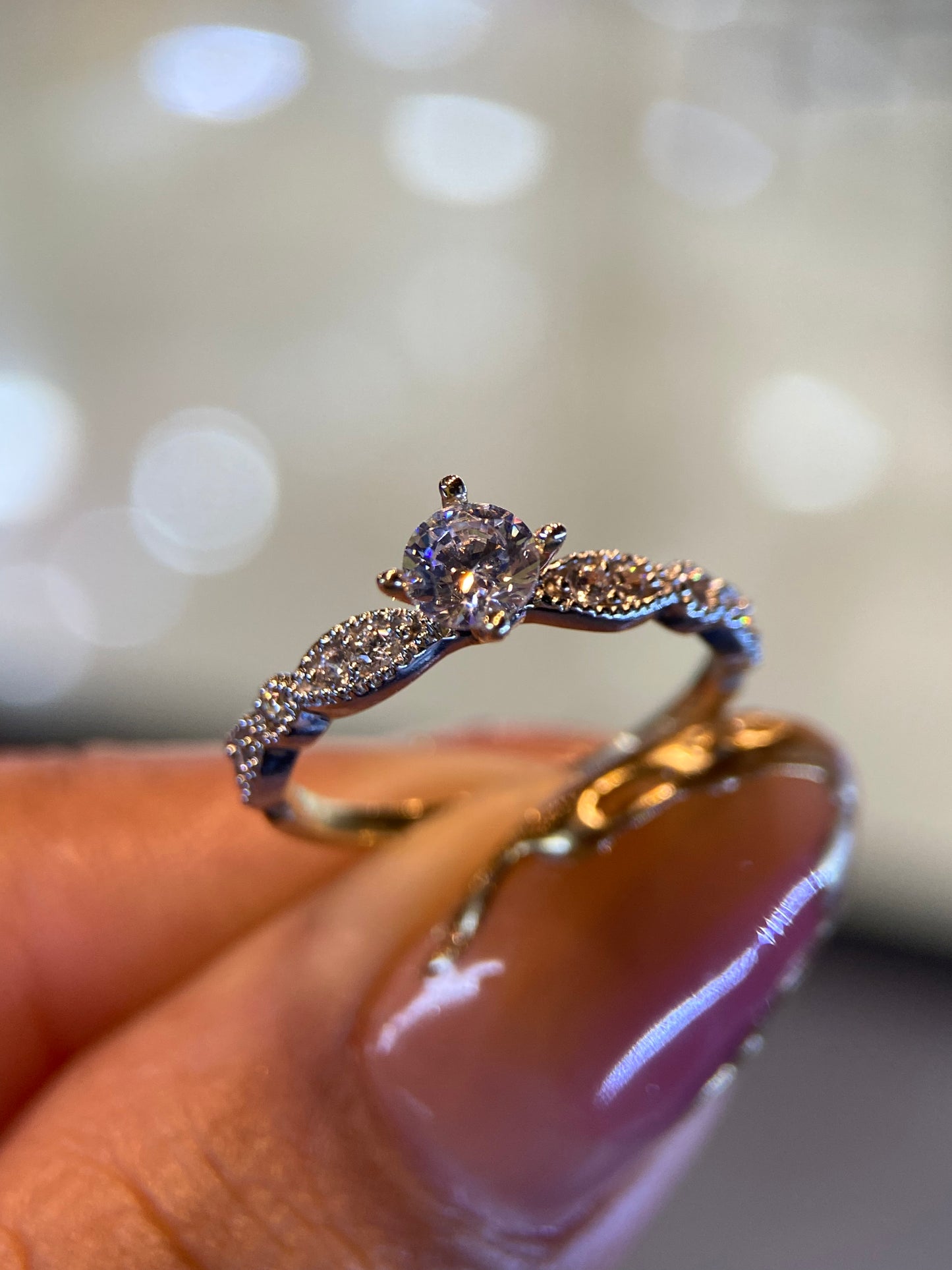 Anillo de compromiso en oro