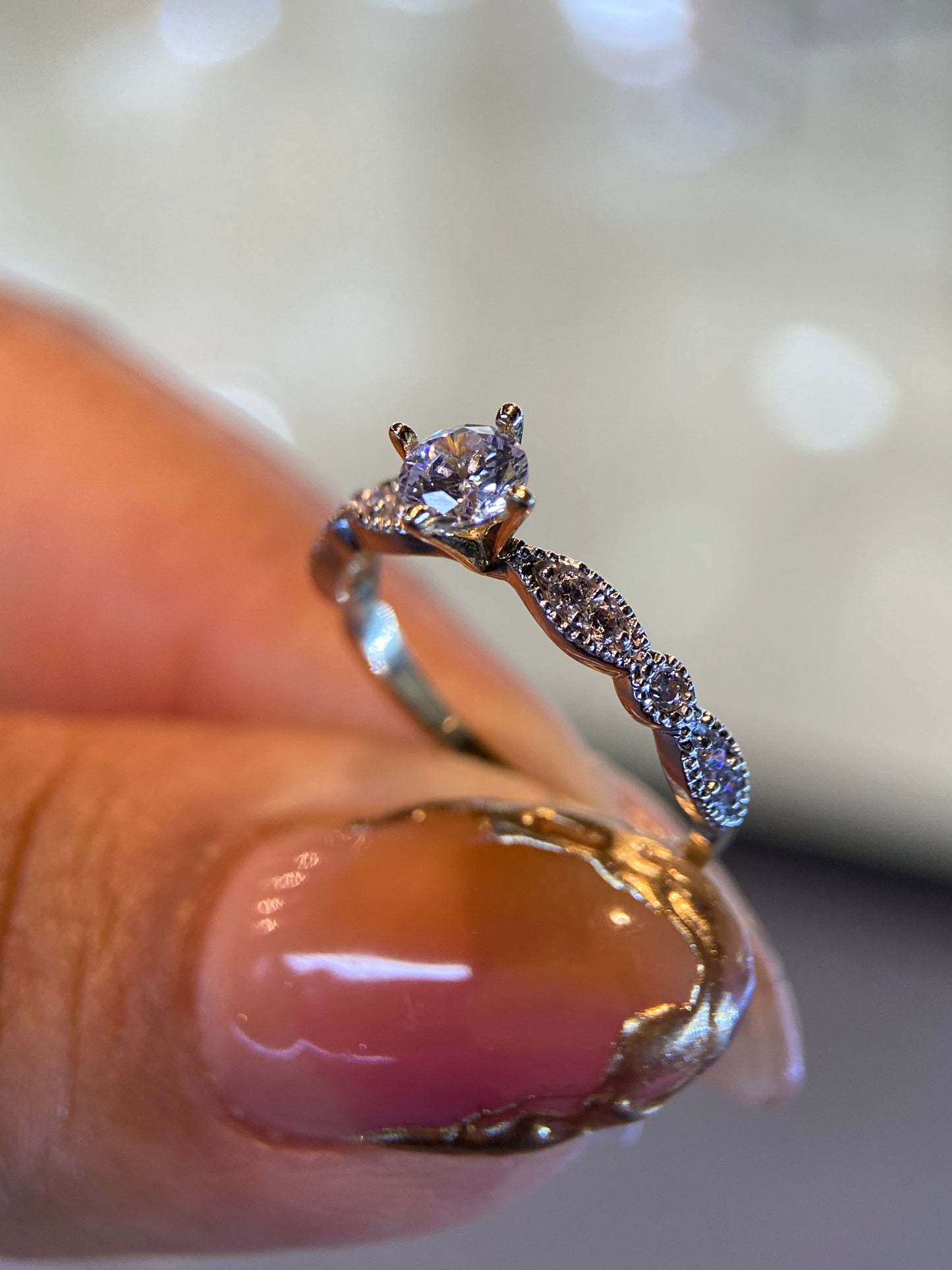 Anillo de compromiso en oro