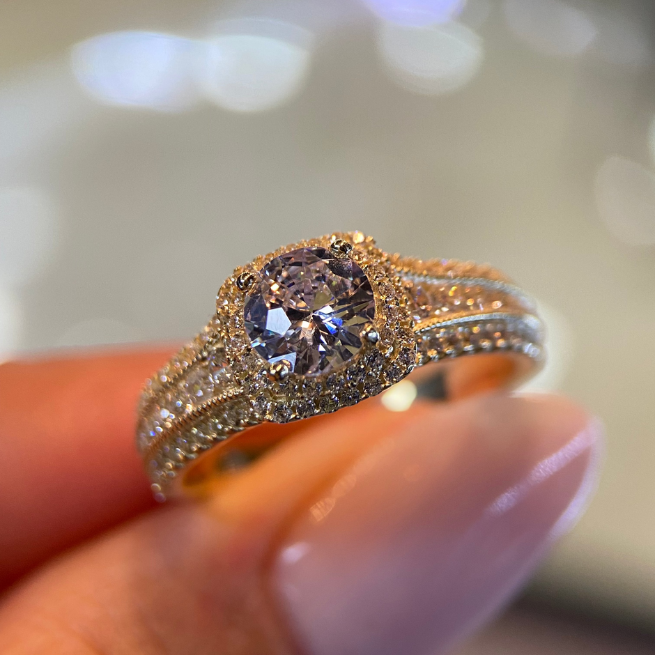 Anillo de compromiso en oro