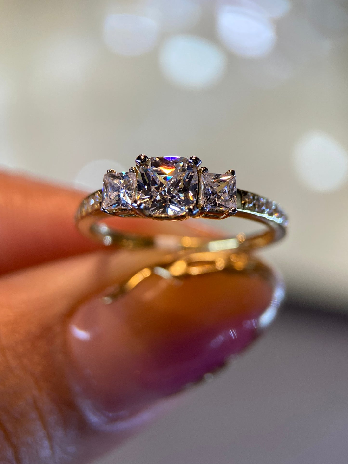 Anillo de compromiso en oro