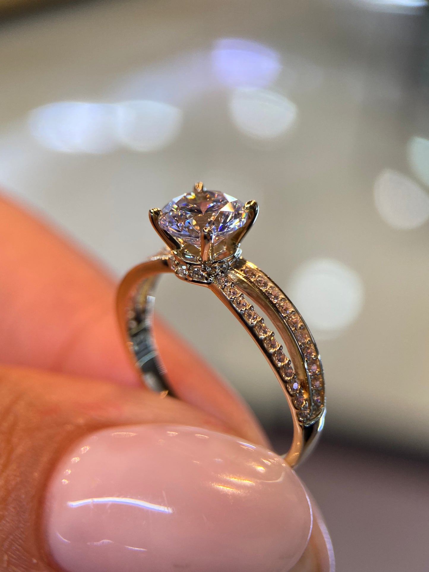 Anillo de compromiso en oro