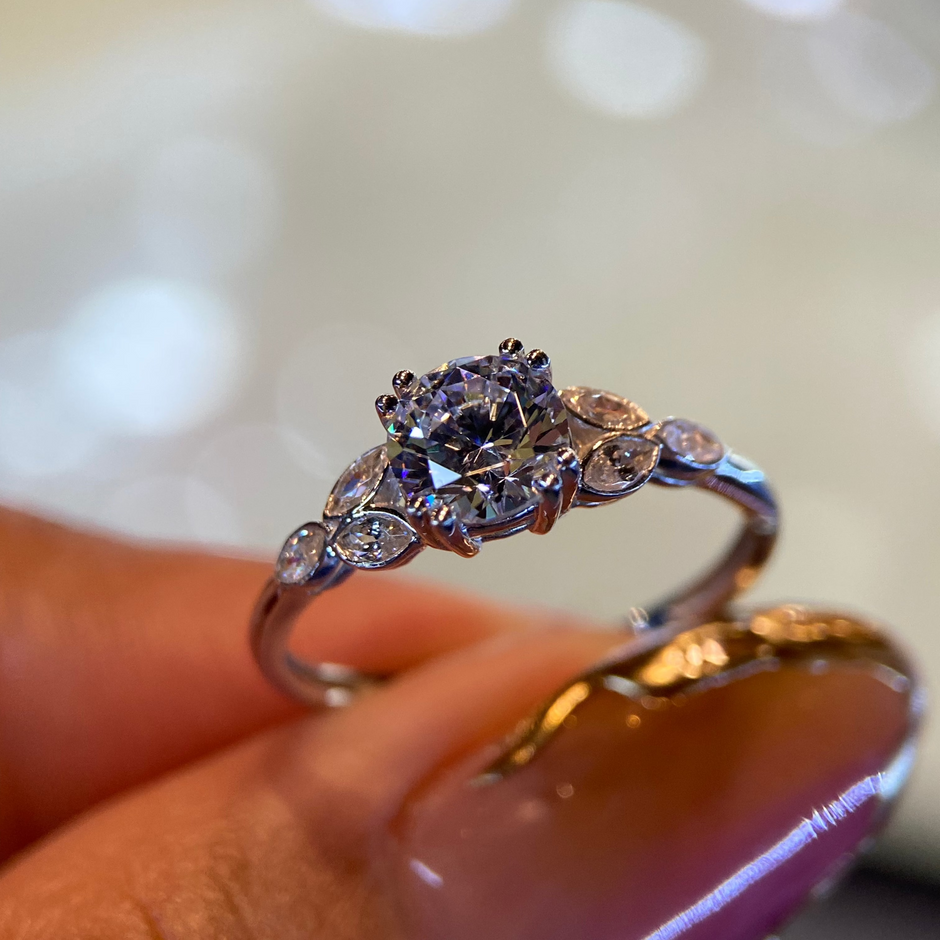 Anillo de compromiso en oro