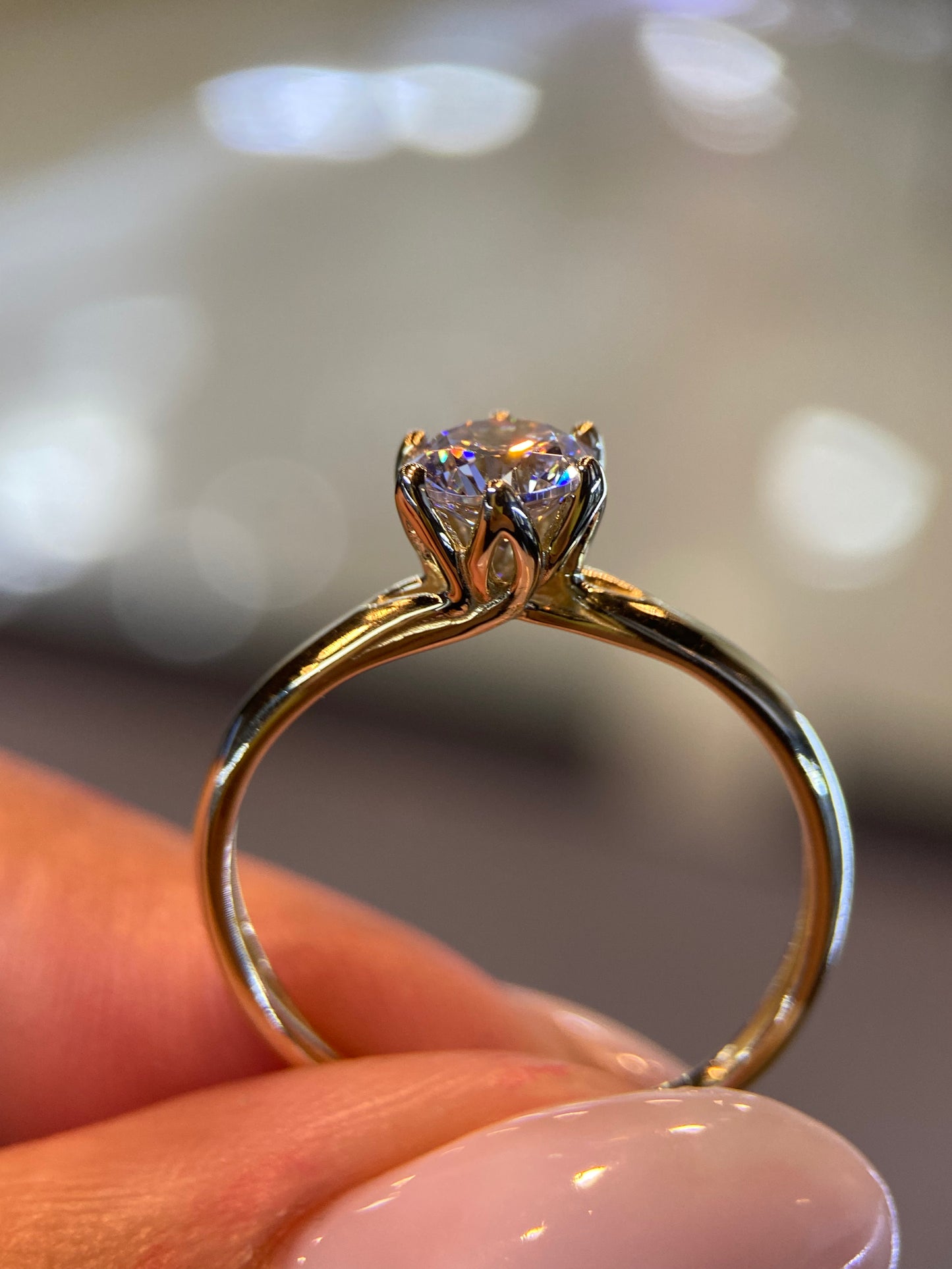Anillo de compromiso en oro