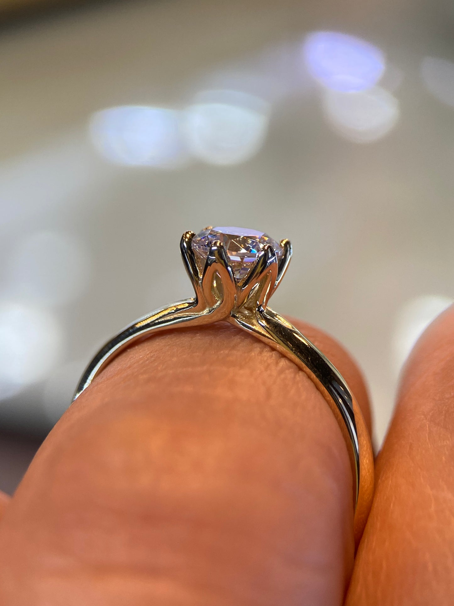 Anillo de compromiso en oro