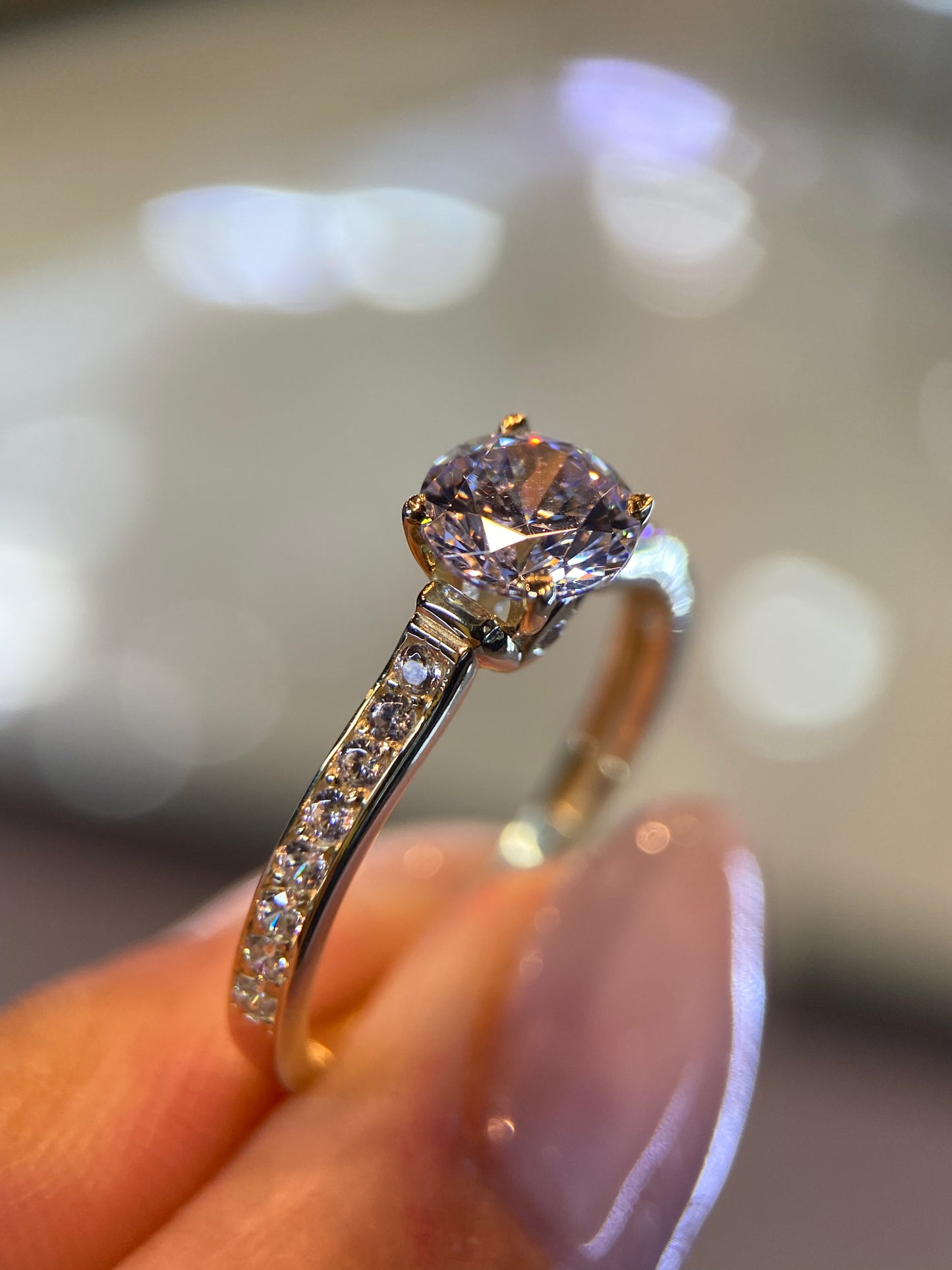 Anillo de compromiso en oro